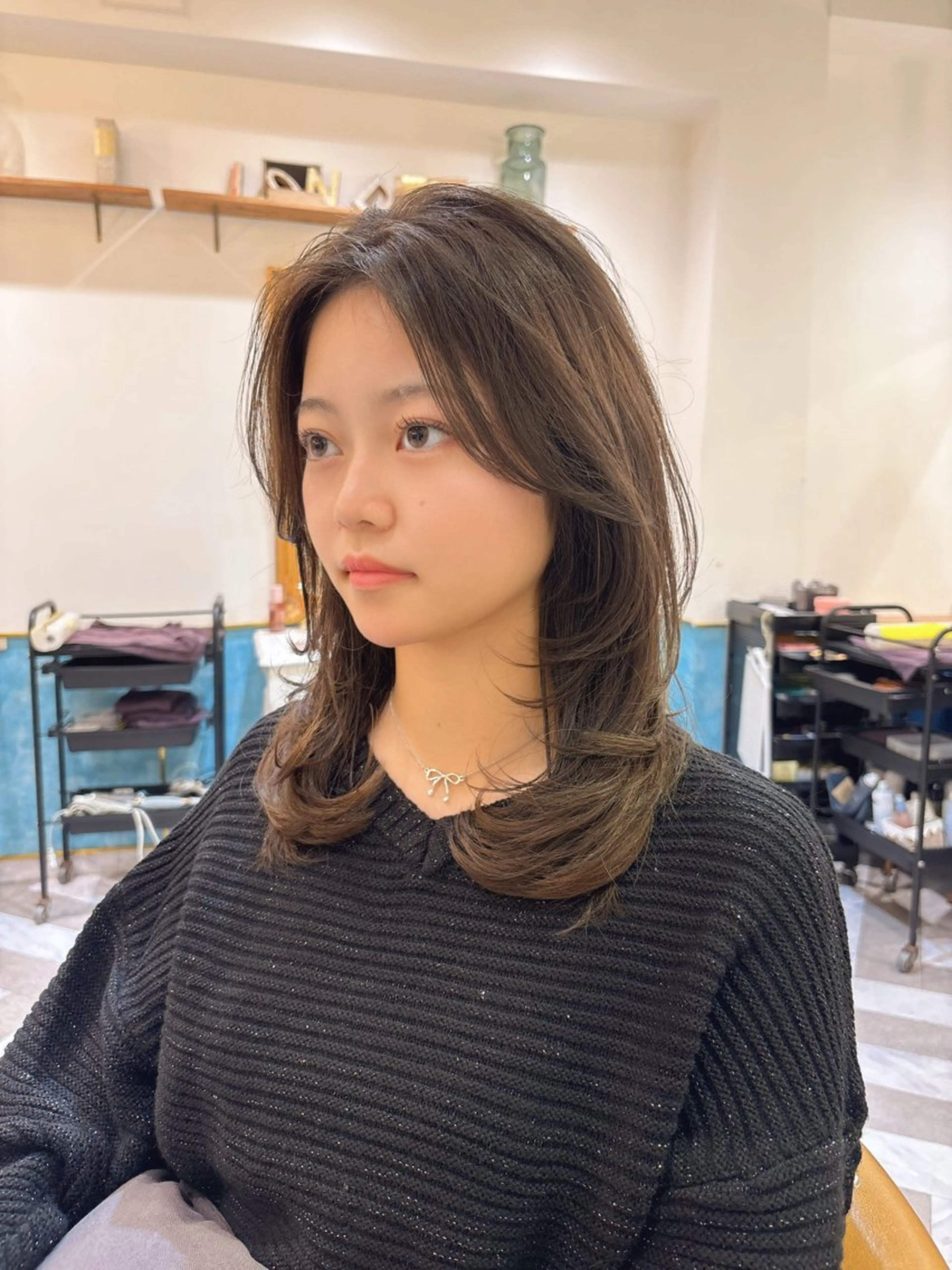 ミディアム ♥韓国レイヤー/透明 感カラー/目黒慎太郎のヘアスタイル