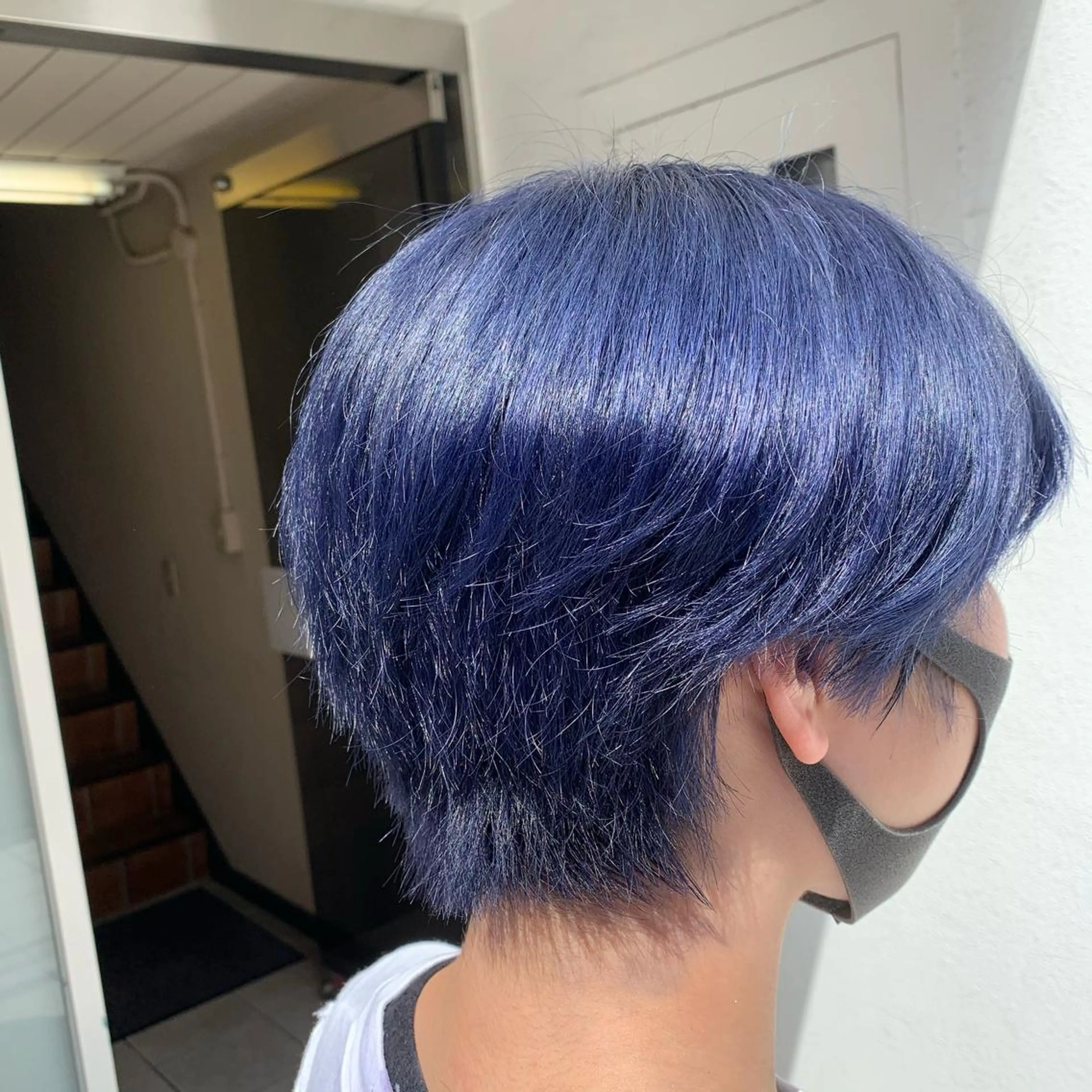 ショート カラー ブリーチ ｶﾉ / 艶カラー/レイヤーのヘアスタイル