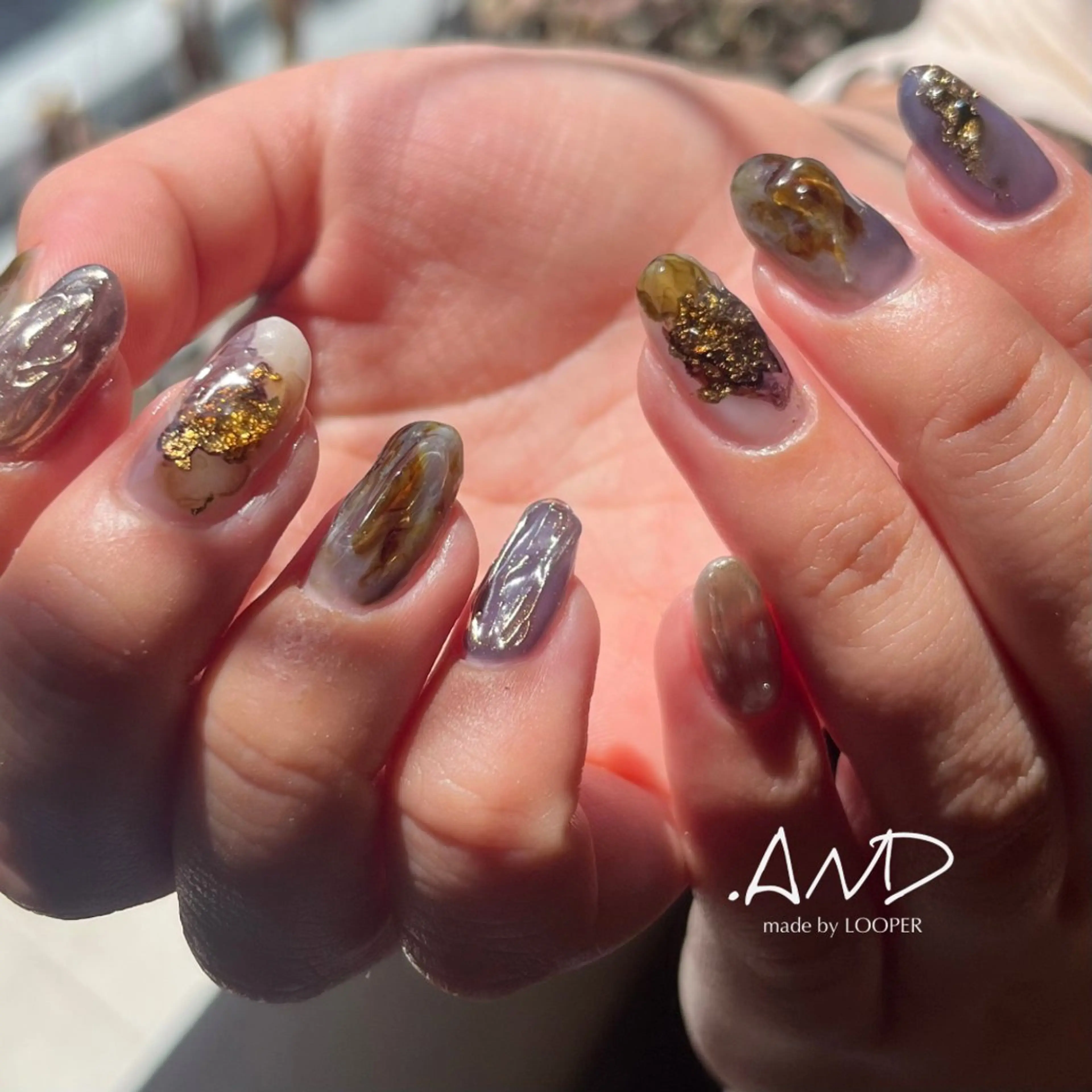 ネイル アートネイル ニュアンスネイル ハンドネイル LOOPER所属・mzh ...のネイルデザイン