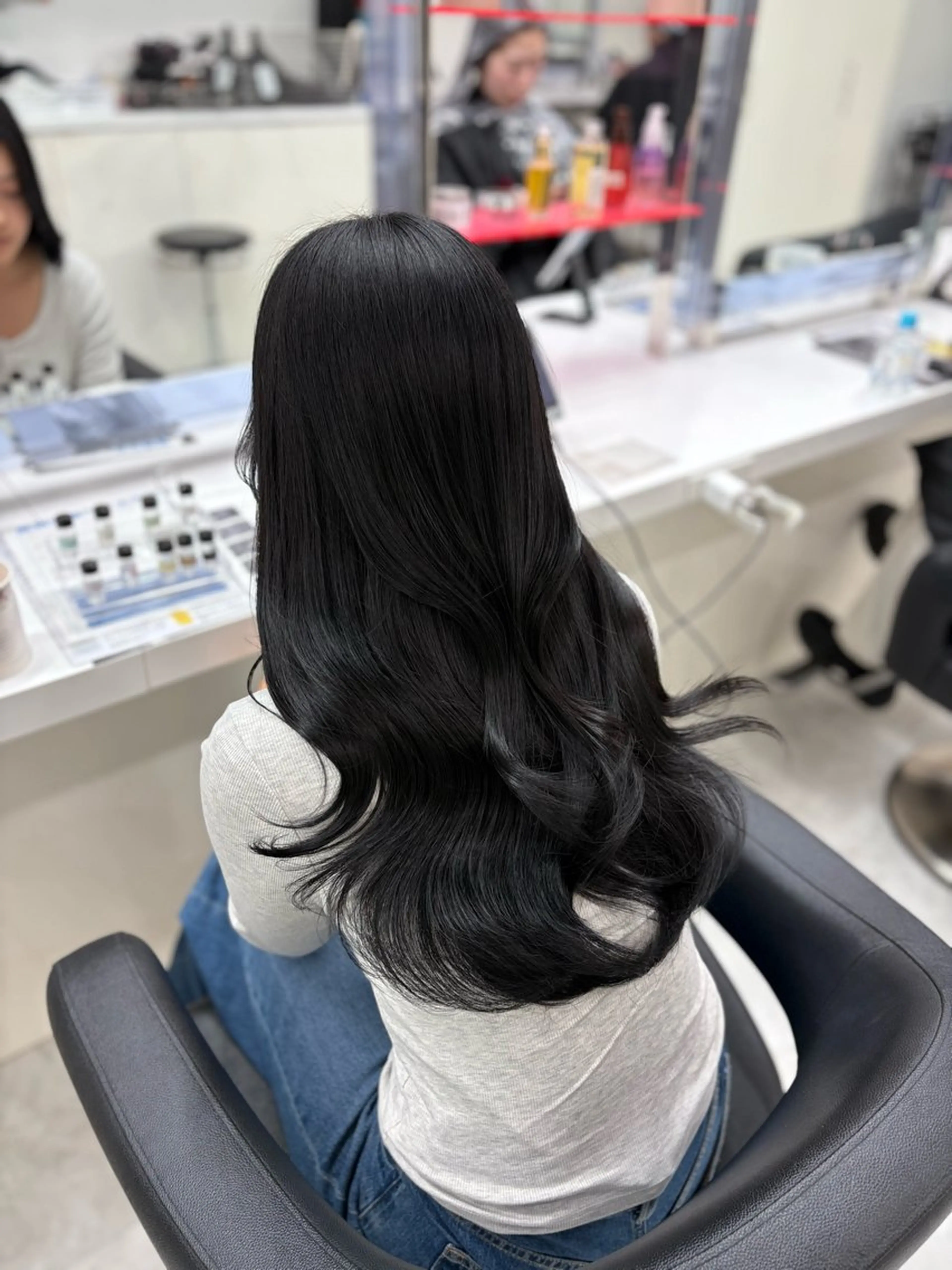 ロング カット ヘアカラー 🎀RIN🎀 就活🩶暗髪カラーのヘアスタイル