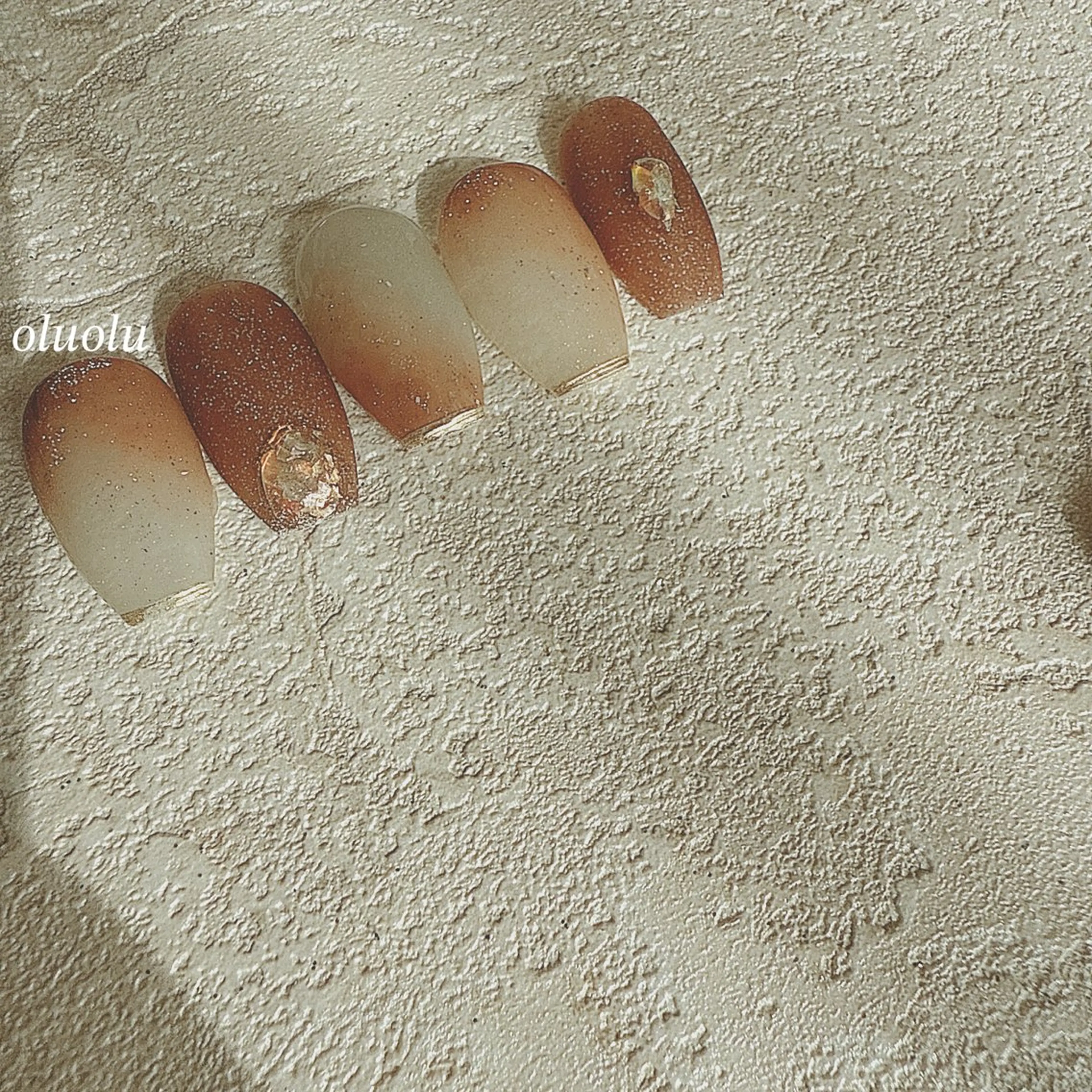 ネイル アートネイル ブラウン フラッシュネイル ジェルネイル マグネットネイル 大村 紬華のネイルデザイン