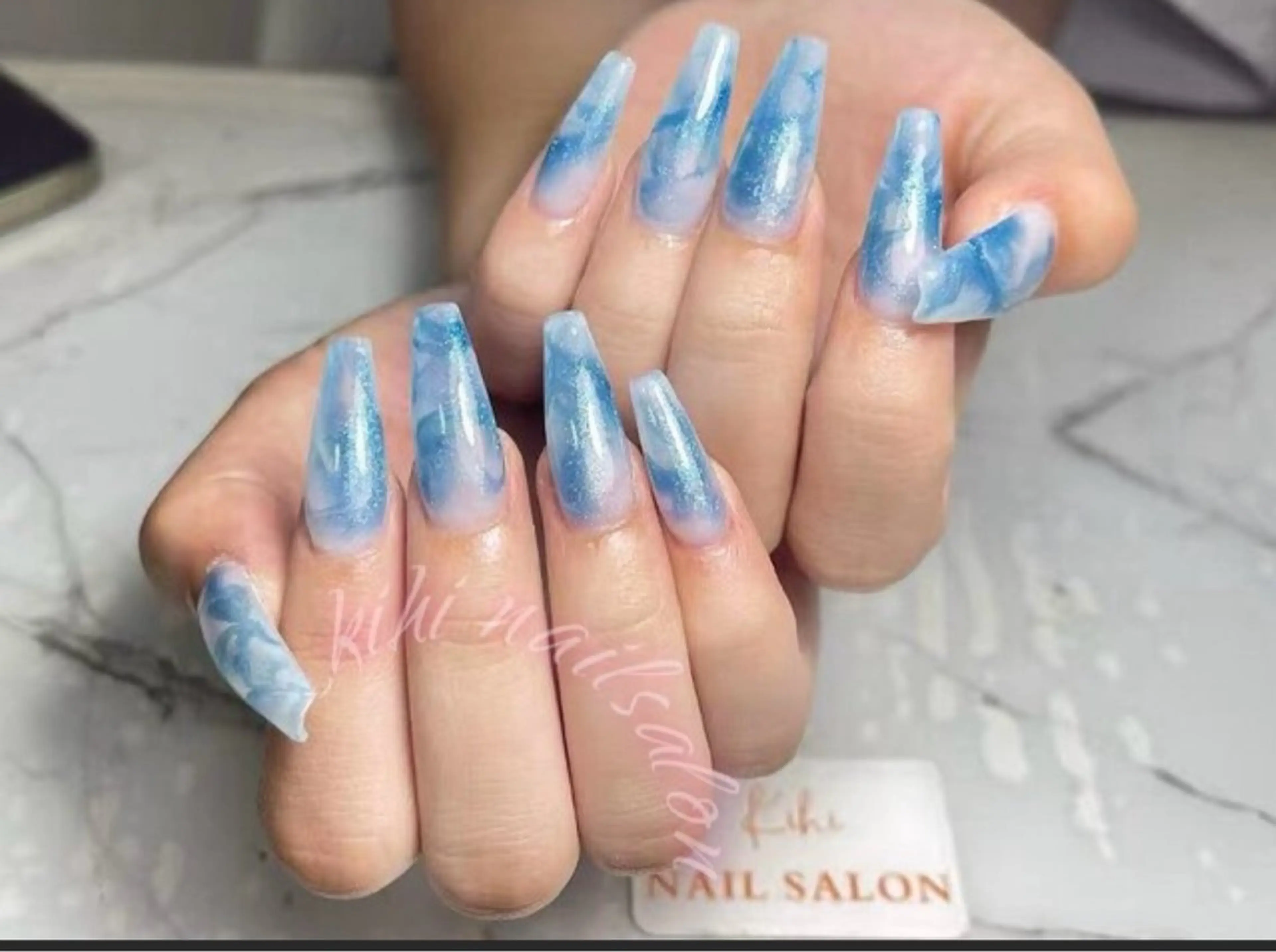 ネイル ニュアンスネイル ア イリのネイルデザイン