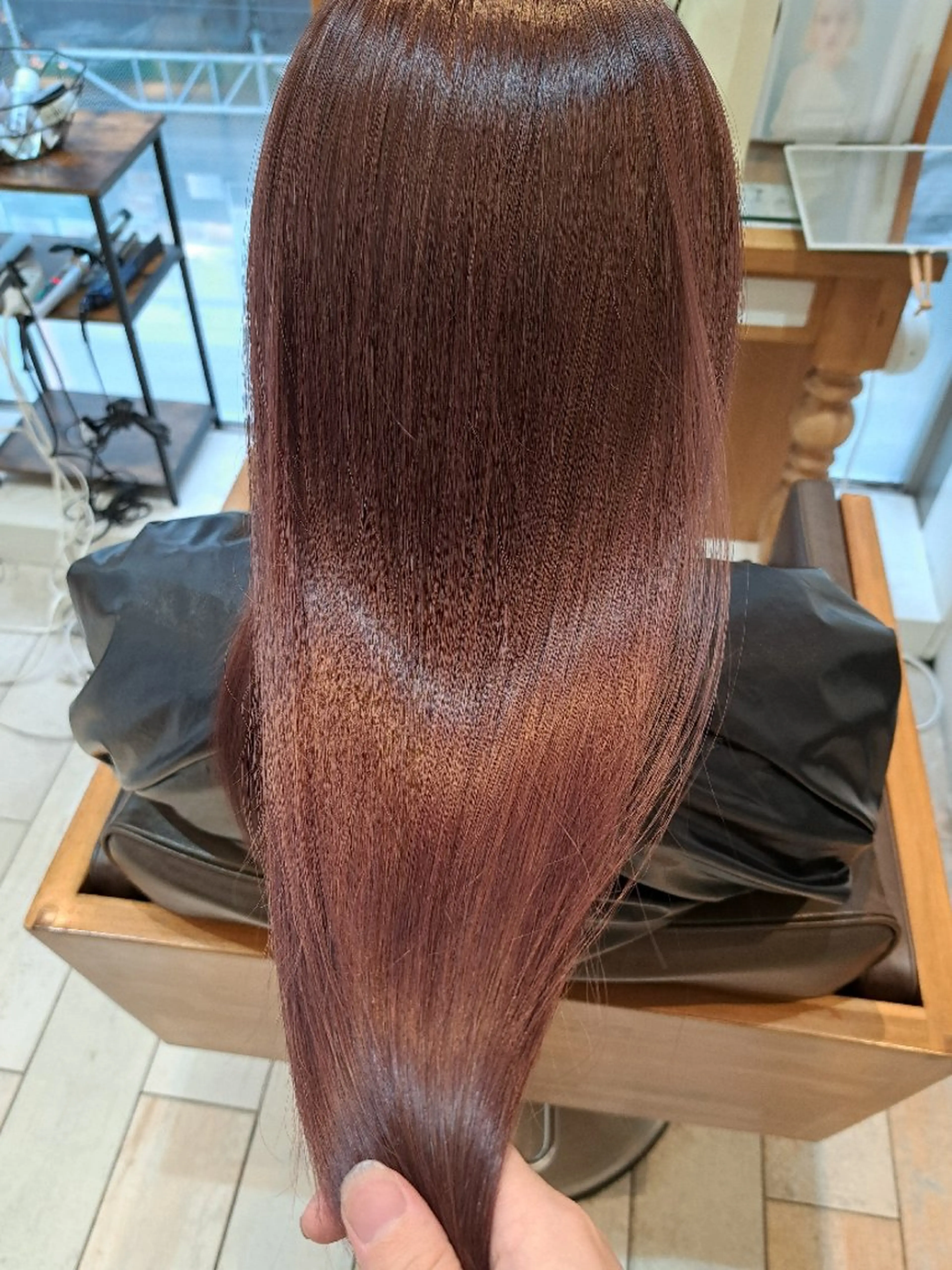 ロング カラー ベージュカラー ブリーチ ピンクカラー ピンクベージュ ヘアカラー ＭＩＹＵ/透明感 渋谷/ベージュカラーのヘアスタイル