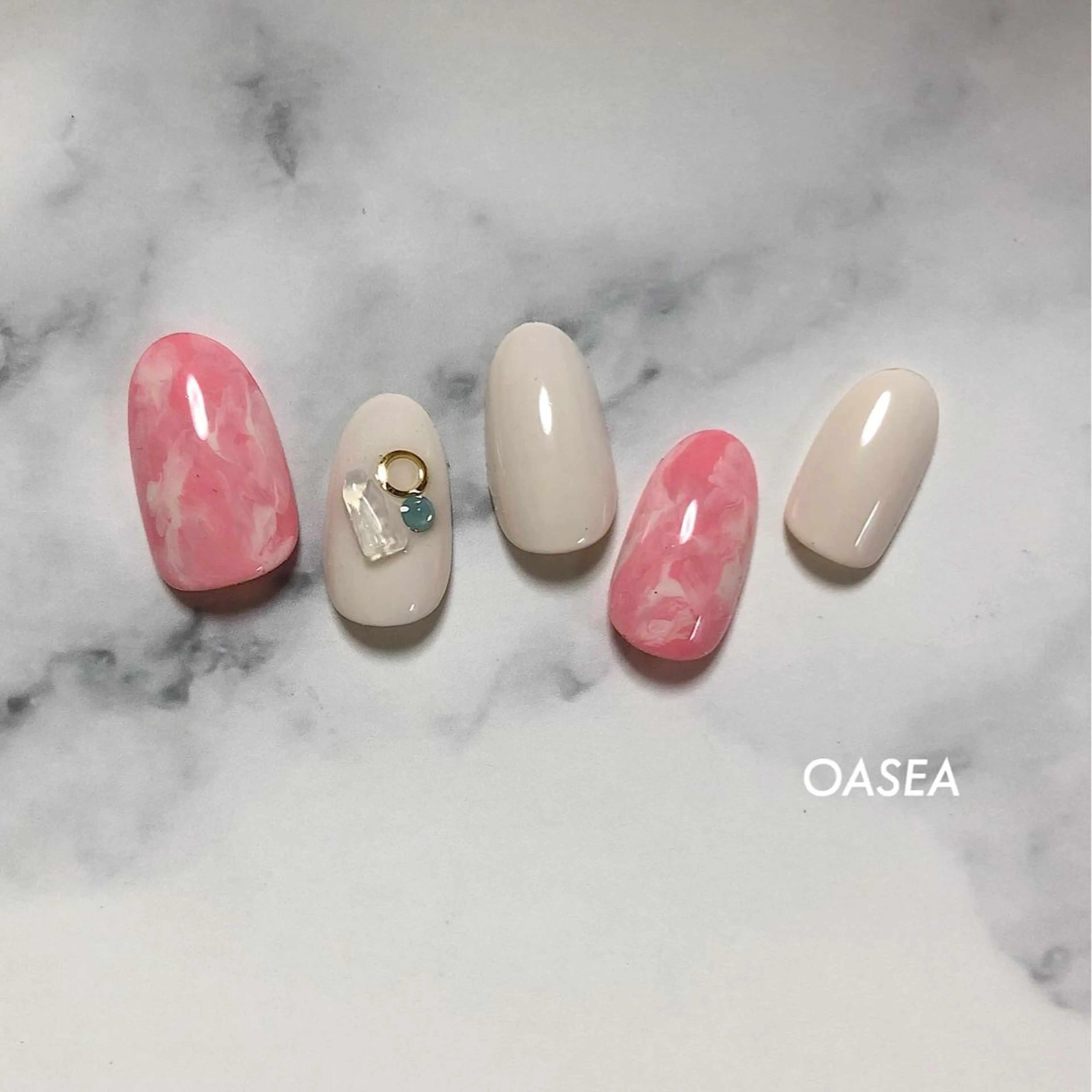 ネイル 🌞💜 KAORI 🌴のネイルデザイン