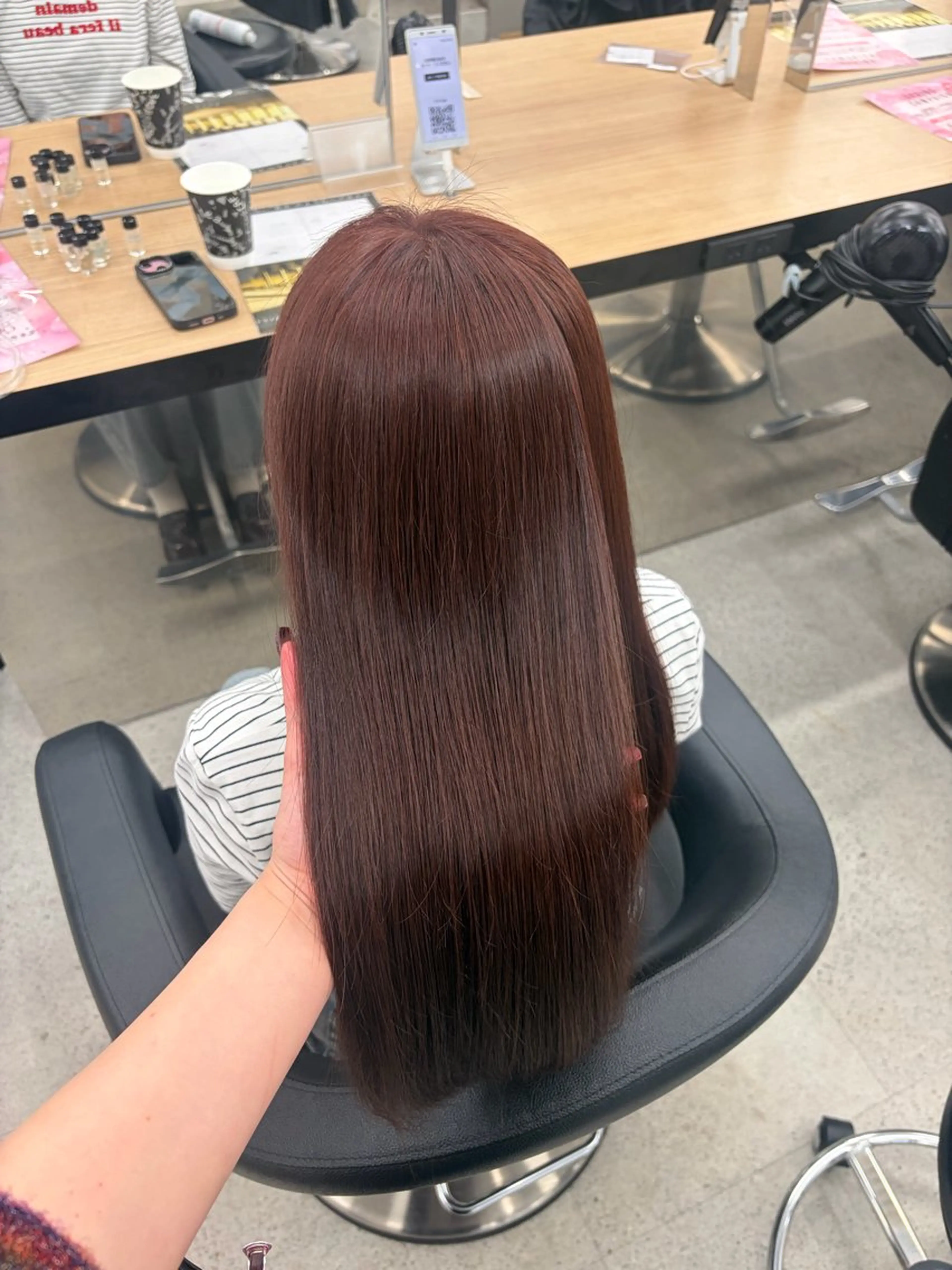 ロング カラー ブリーチ 髪質改善 トリートメント ヘアカラー 💗愛され暖色💗 ピンク/レッド💗のヘアスタイル
