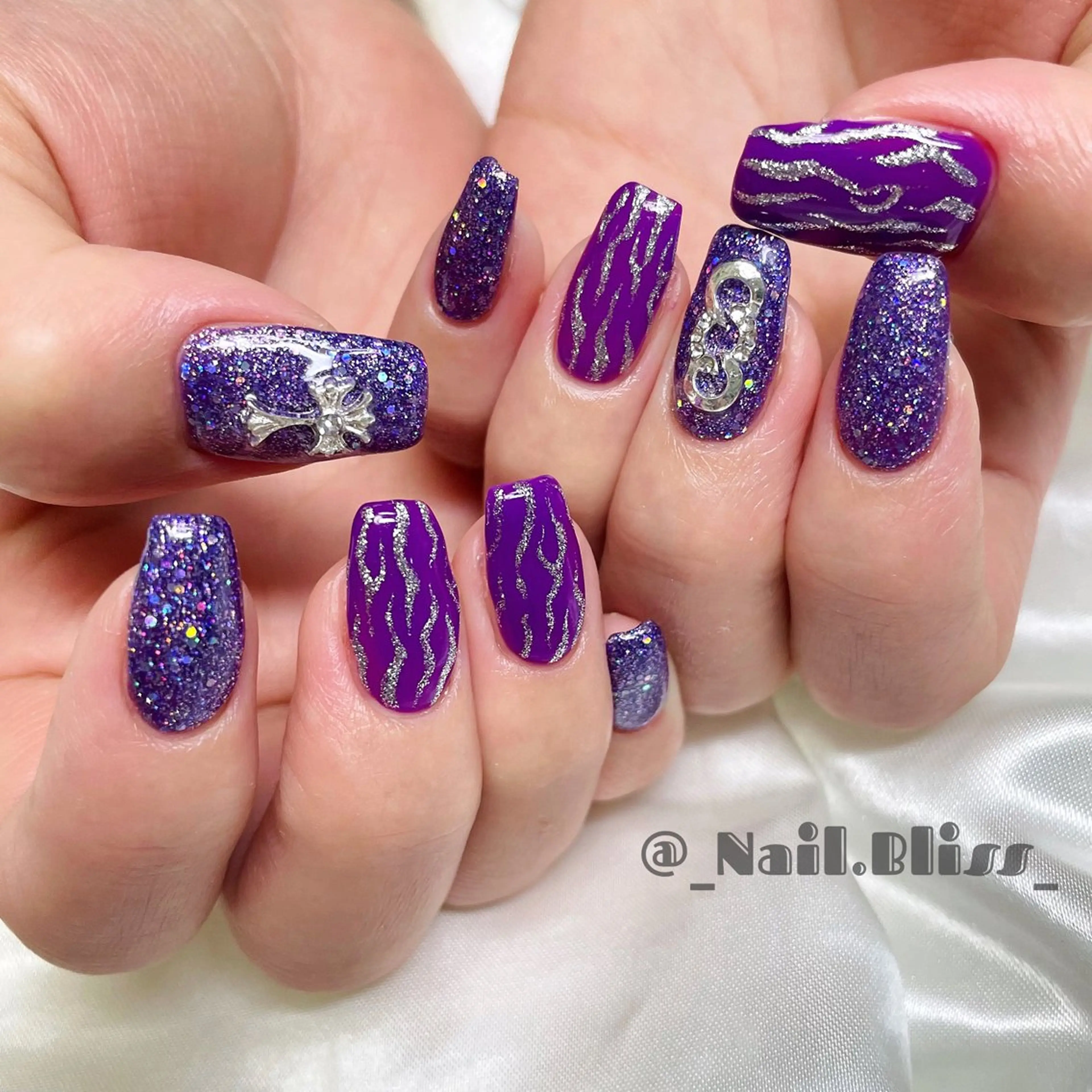 ネイル アニマル柄 パープル ハンドネイル NAIL BLISSのネイルデザイン