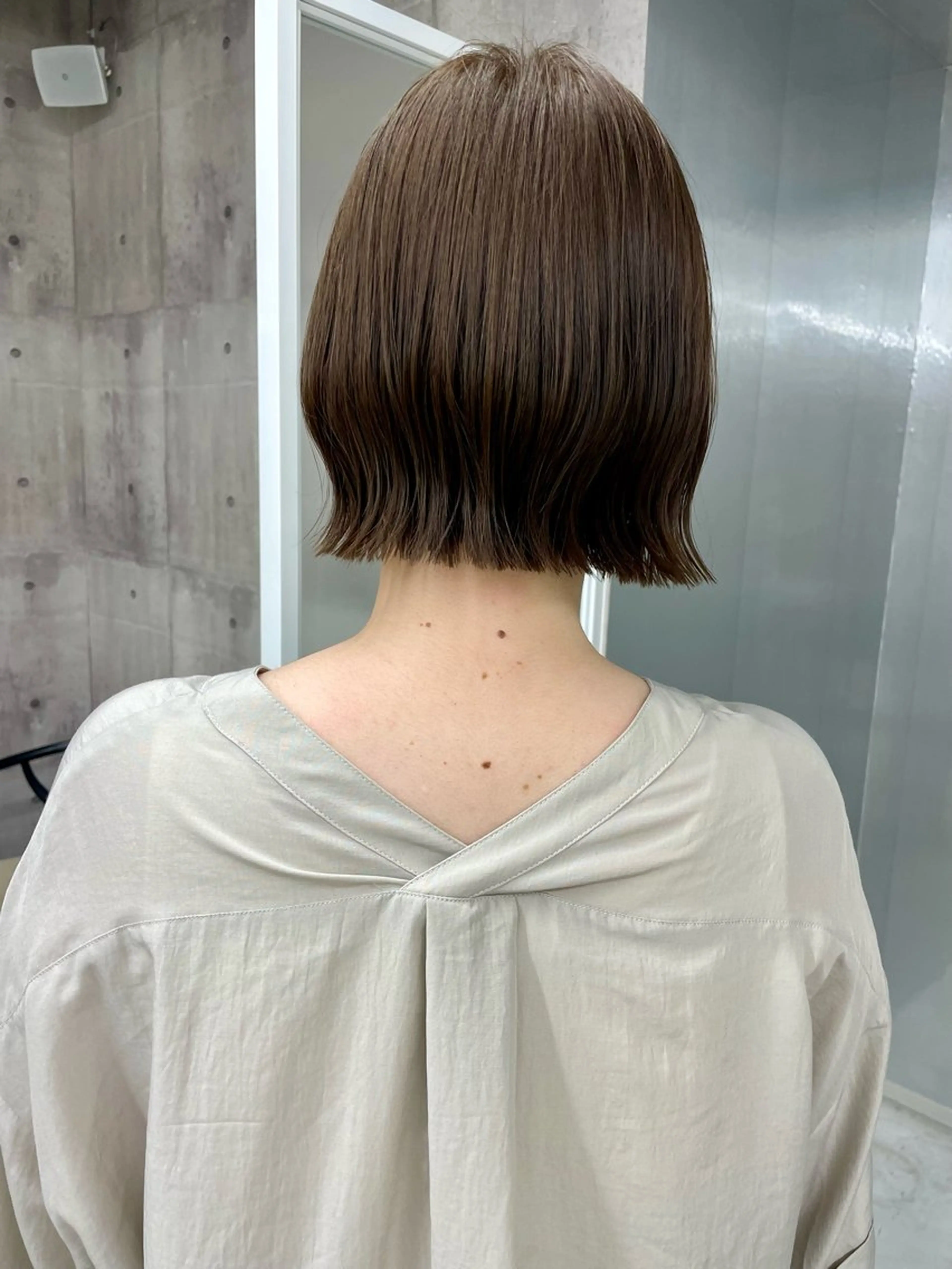 ショート カラー ベージュカラー ブラウンカラー 錦 茉李 @lm.mari03のヘアスタイル