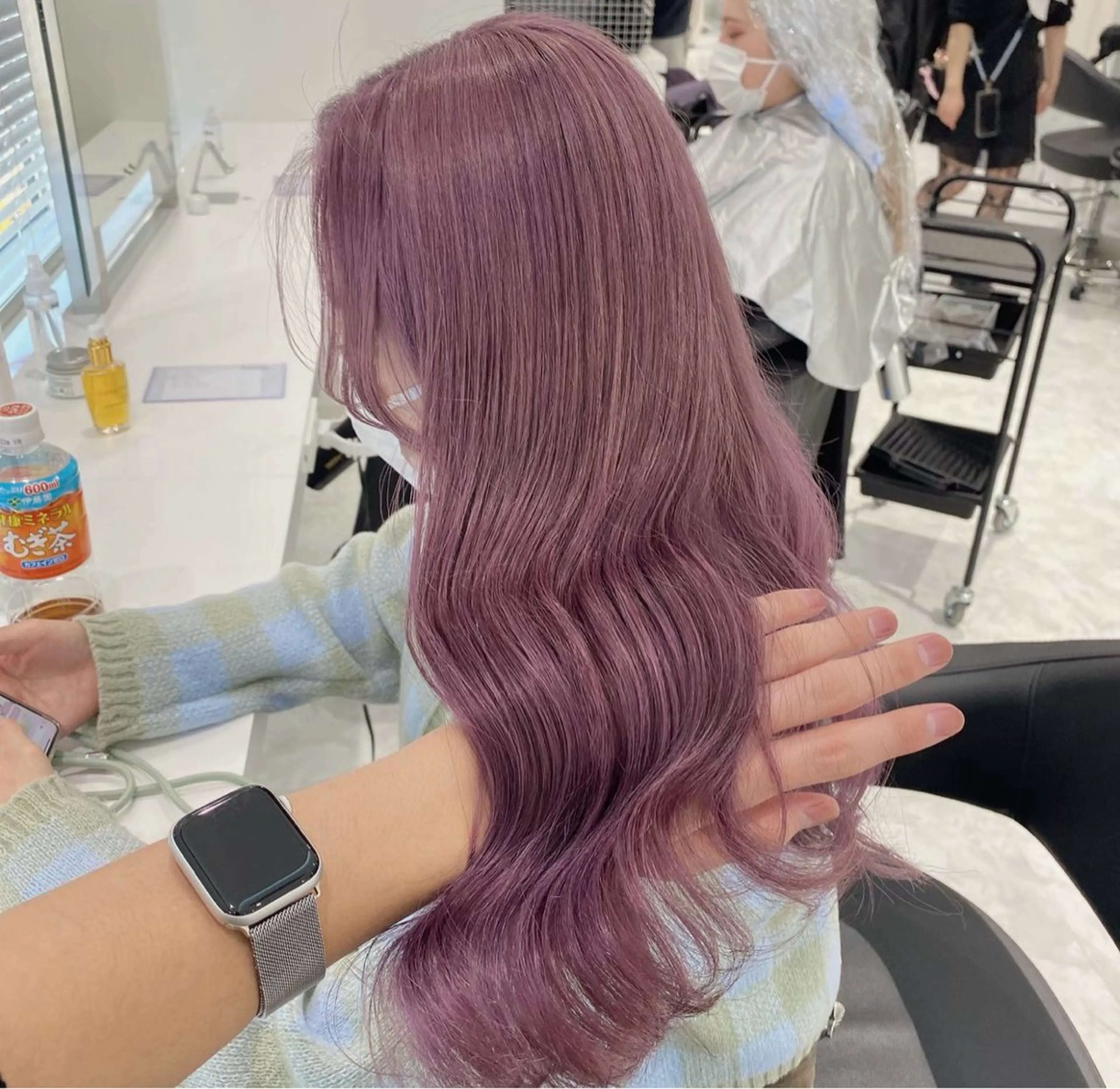 セミロング カラー ヘアアレンジ ブリーチ 透明感カラー グレージュ ピンクカラー 韓国風ヘア 🫧モテる💗ダメー ジレスハイトーン🫧のヘアスタイル