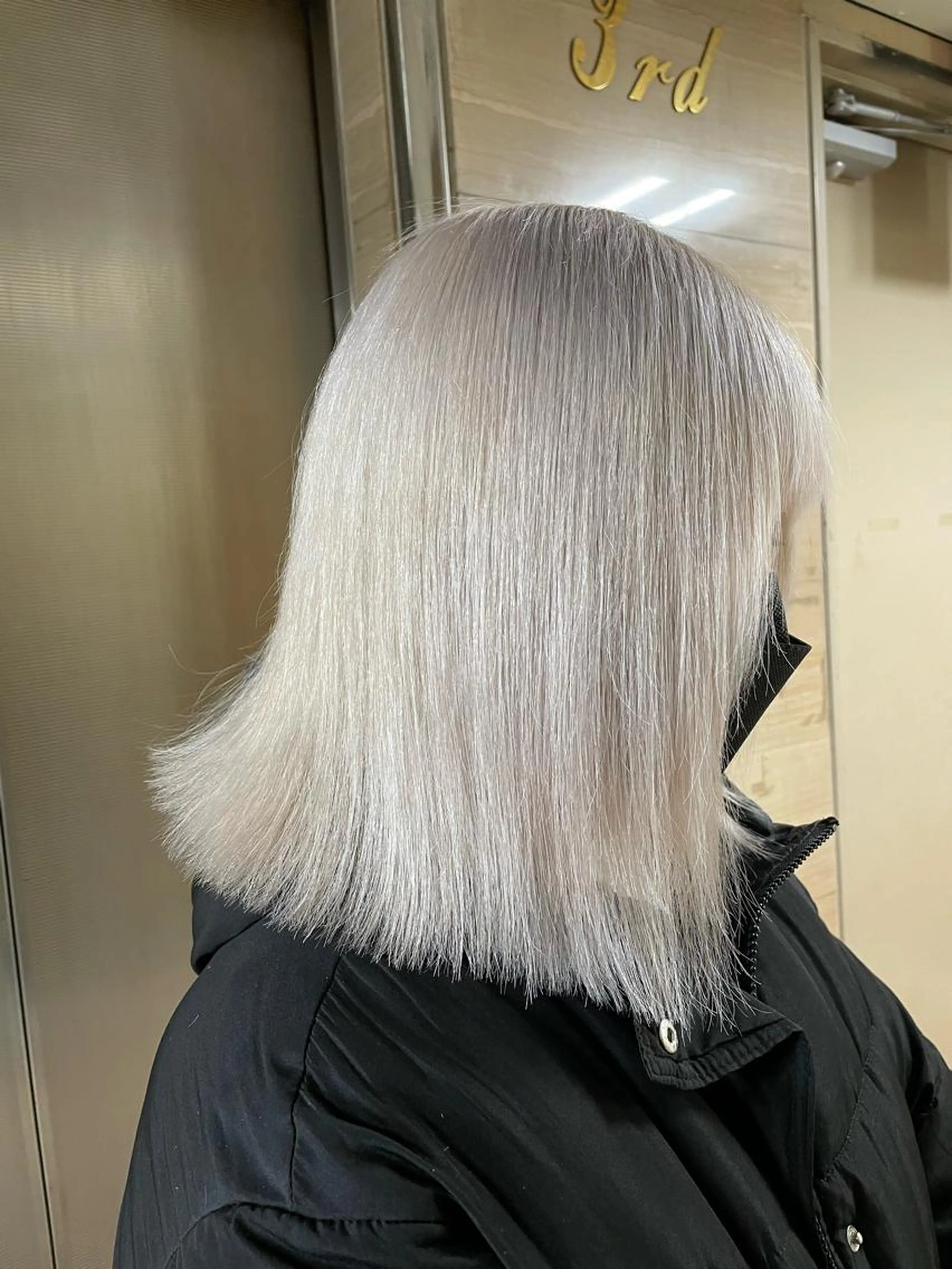 カット + 【ダメージレス】ケアブリーチダブルカラーの写真