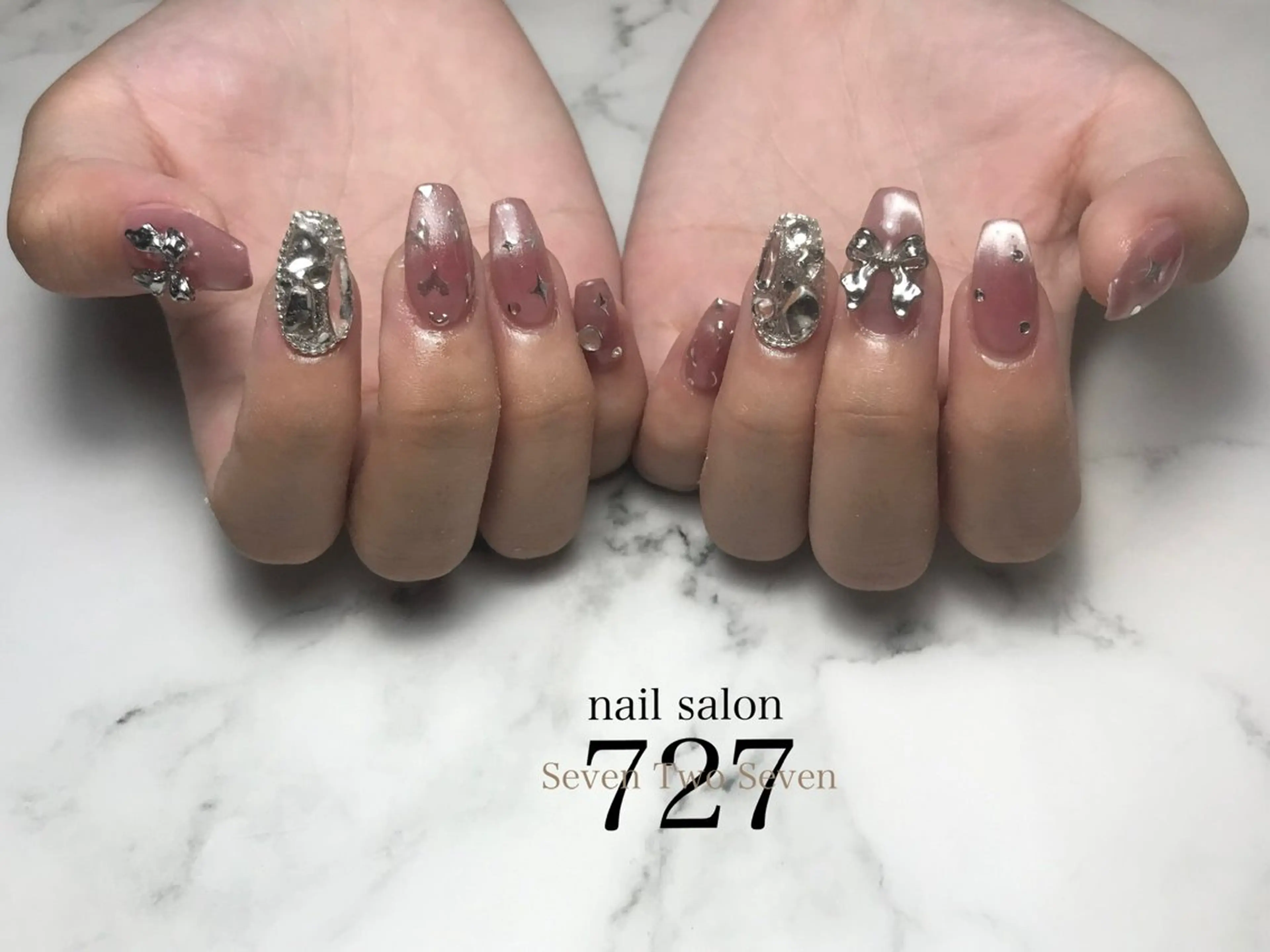 ネイル ハンドネイル 727 nailのネイルデザイン