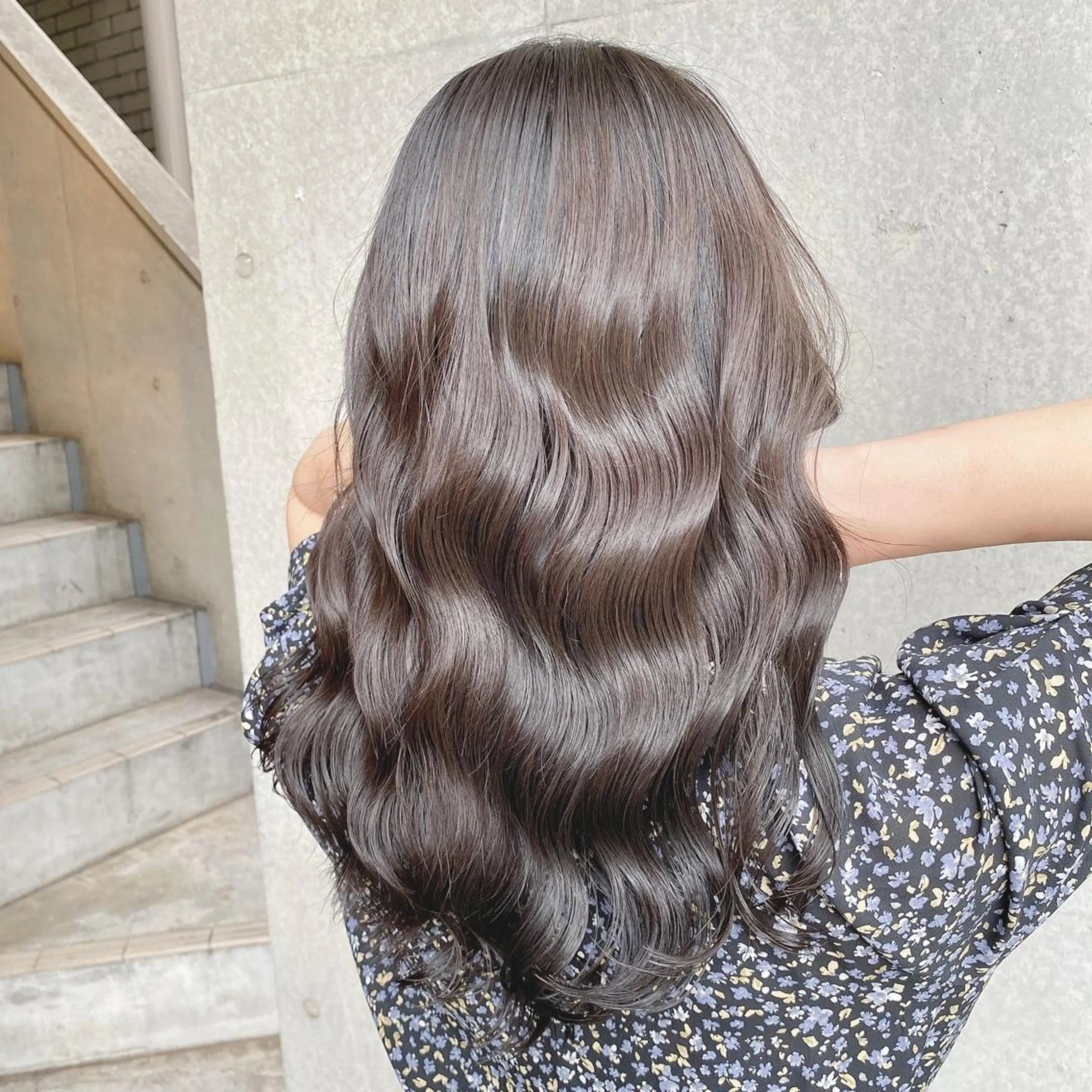 ロング カラー ブリーチ ケアブリーチ ダブルカラー グラデーションカラー ハイライトカラー カット ヘアカラー トリートメント ブリーチなし✨艶髪 カラー𓃲YAGIのヘアスタイル