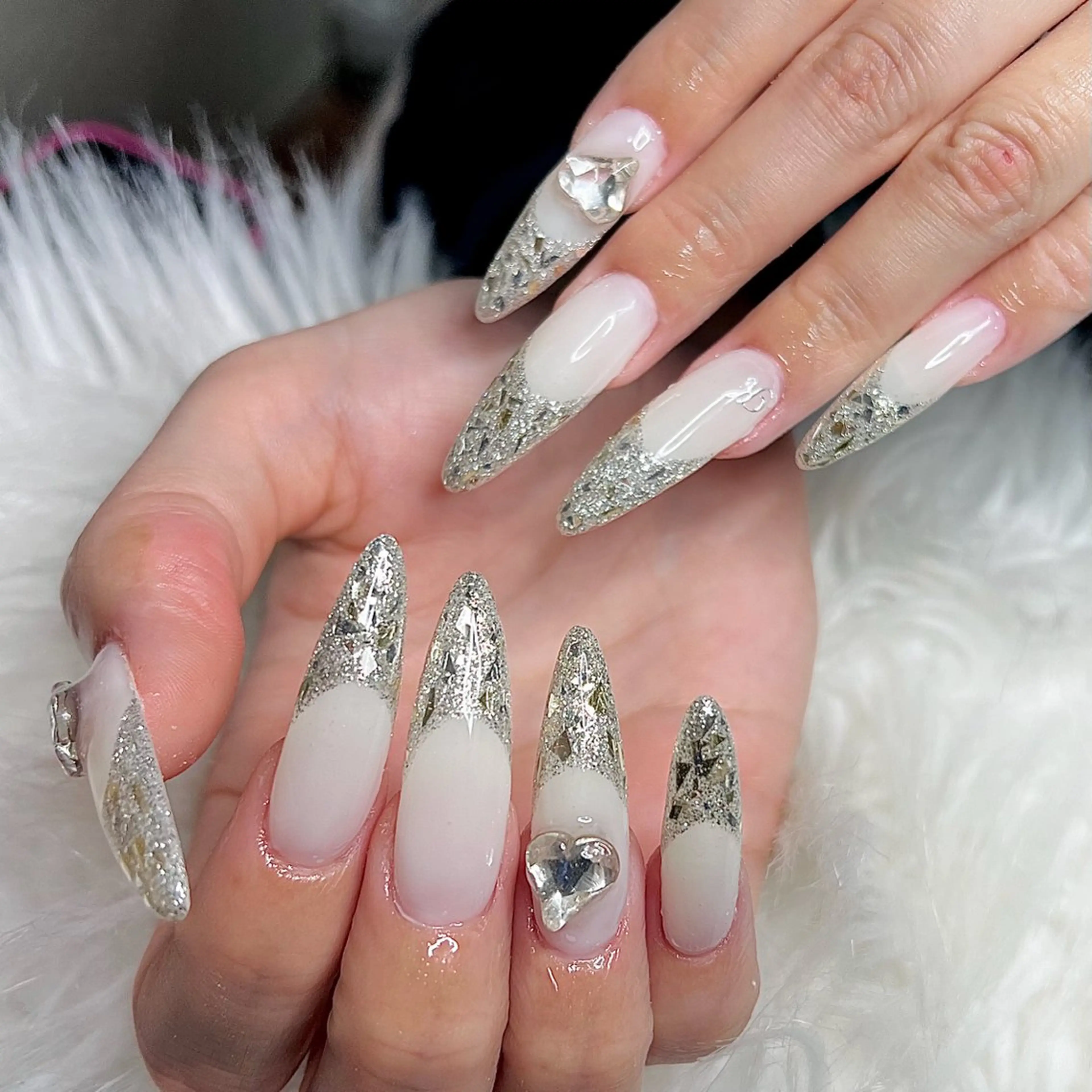 ネイル ダン ゴーゴックビックのネイルデザイン