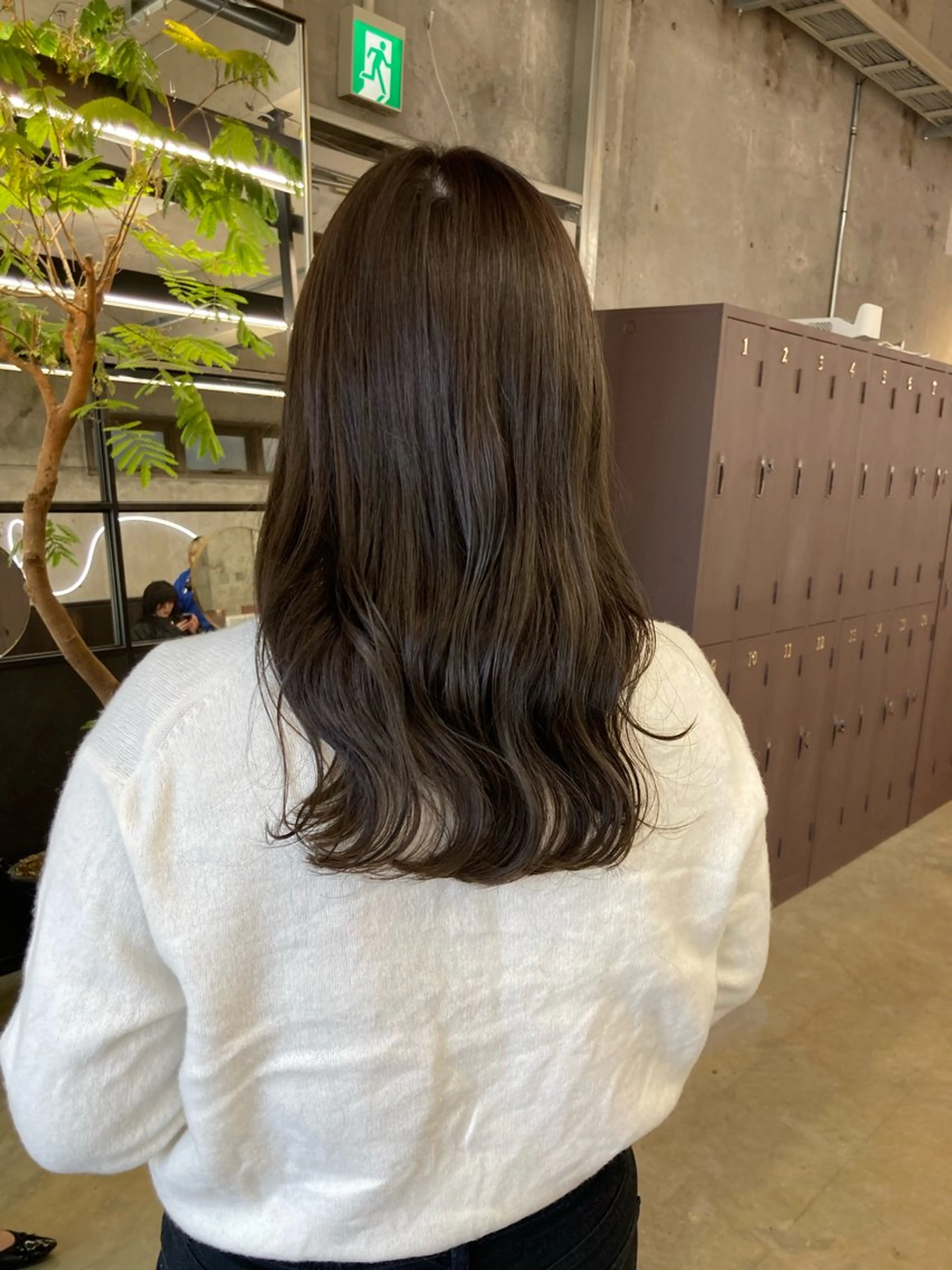 セミロング カラー グレージュ 小木曽智美 /ボブ/ショートのヘアスタイル