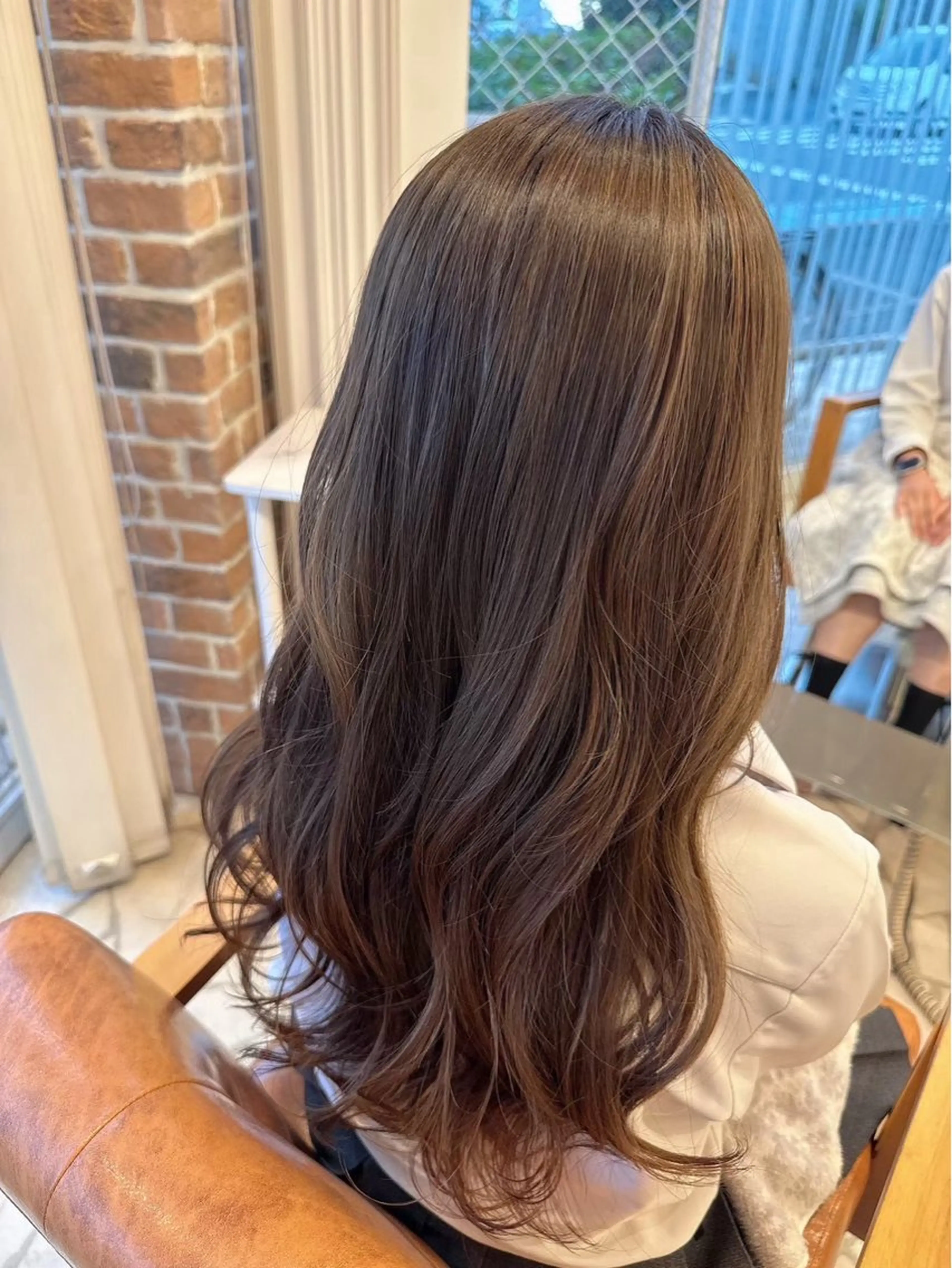 カラー 久保 すみれこのヘアスタイル