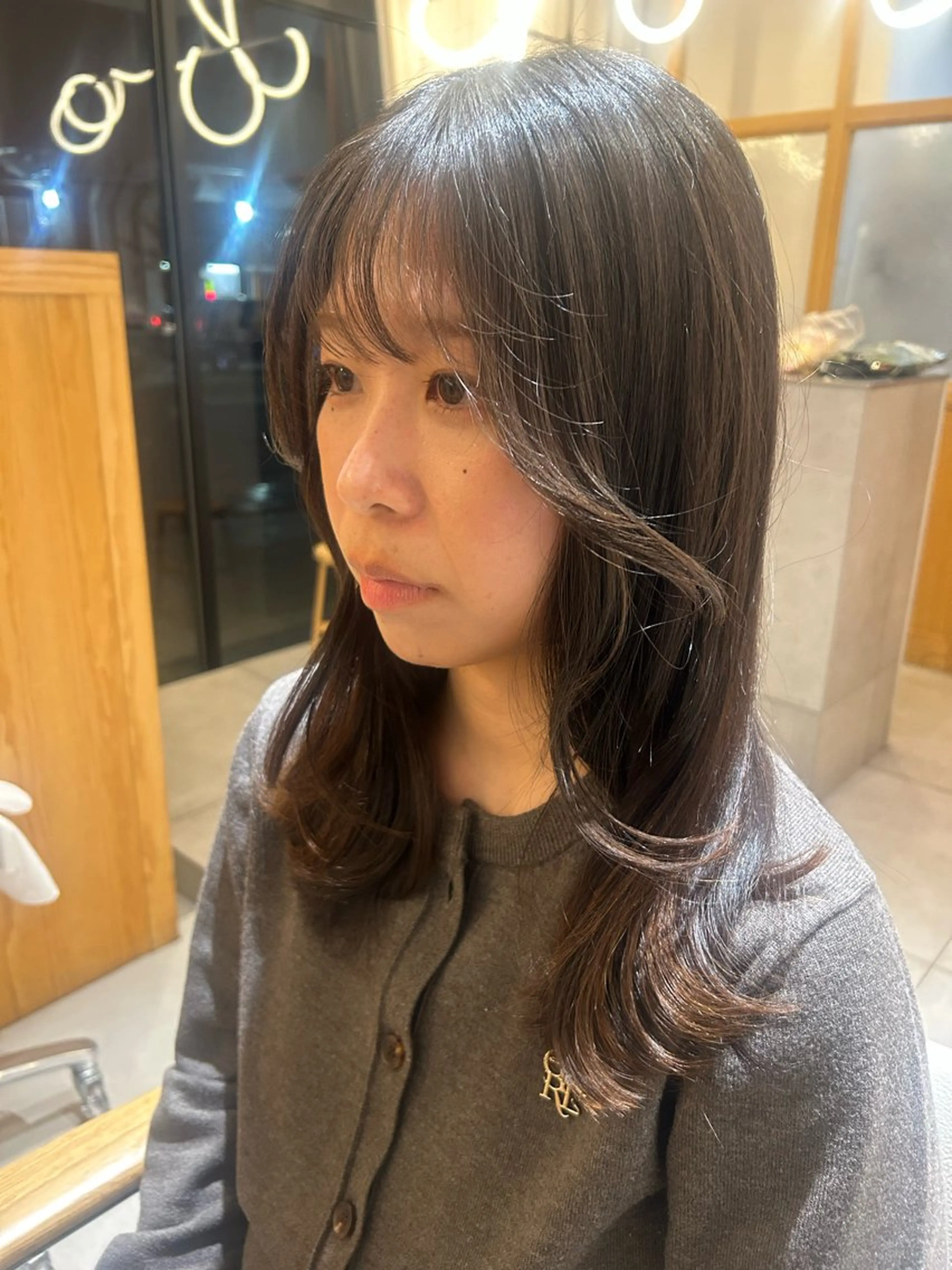 ロング 顔まわりレイヤー レイヤーカット 前竹 那生のヘアスタイル