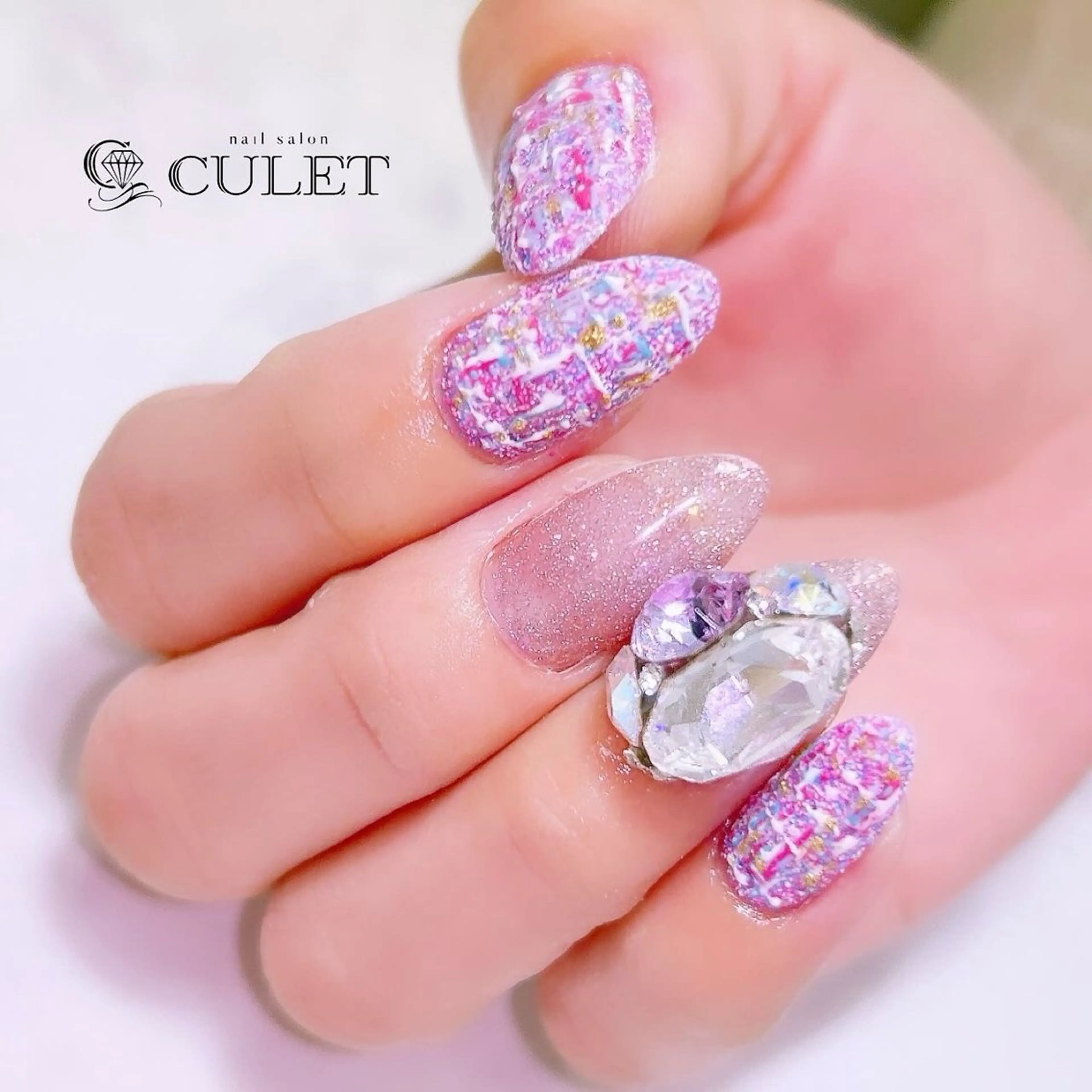 ネイル CULET MOEのネイルデザイン