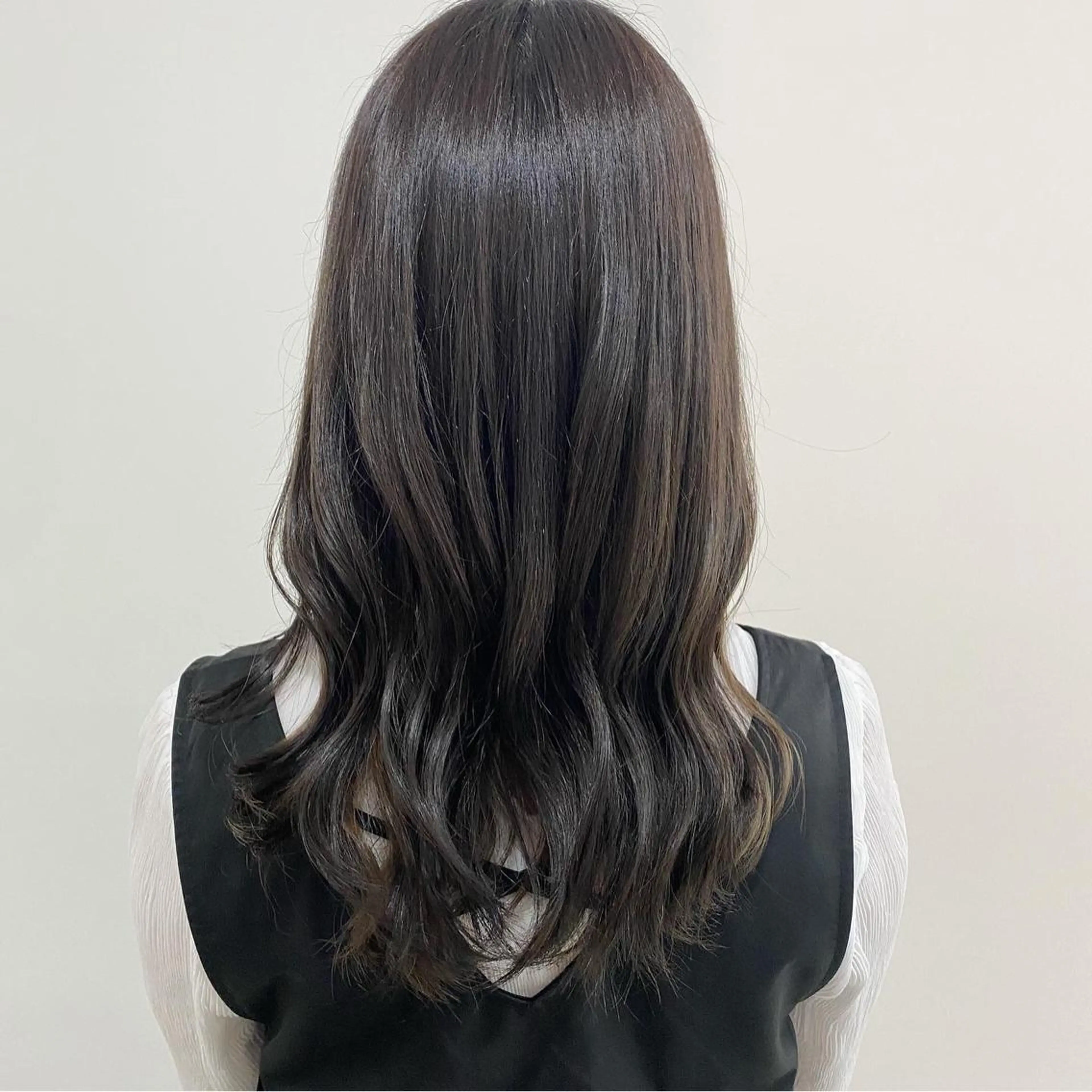 ロング 川野 彩海のヘアスタイル