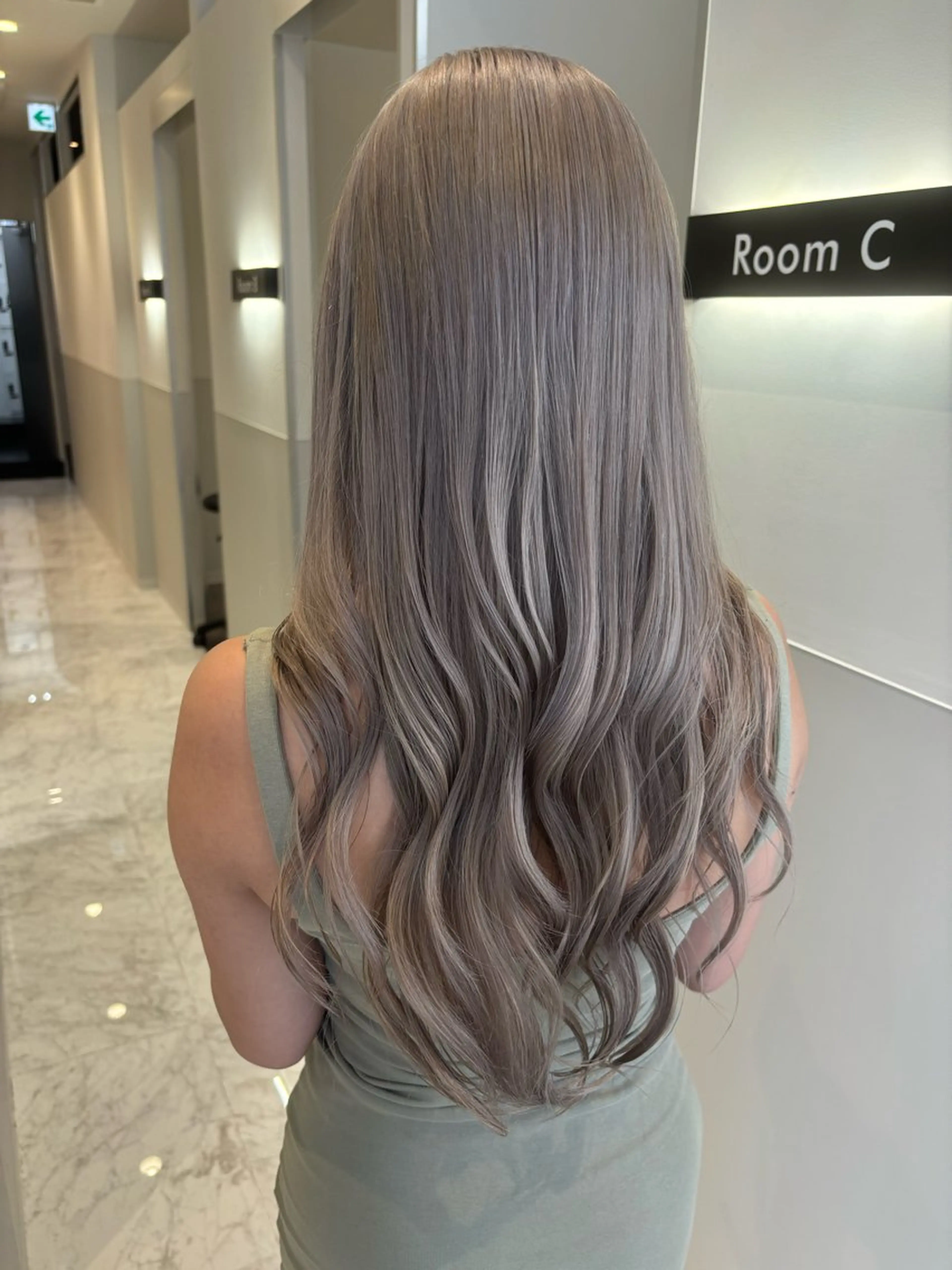 ロング カラー ヘアカラー トリートメント 韓国髪/ﾚｲﾔｰ ｶｯﾄ/大嶽謙のヘアスタイル