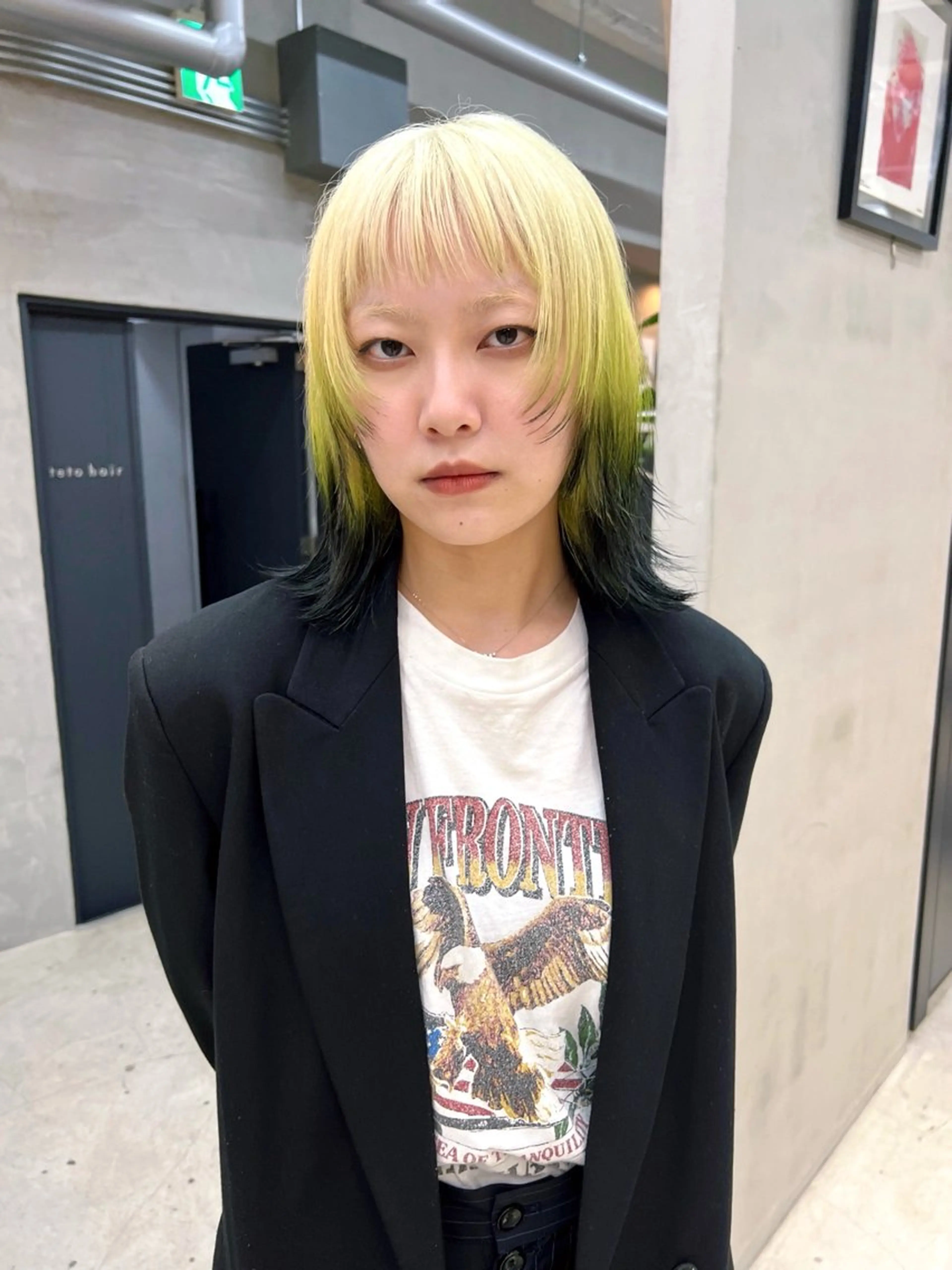 ミディアム カラー ブロンド デザインカラー ウルフカット Kaito🐶/ デザイン/レイヤーのヘアスタイル