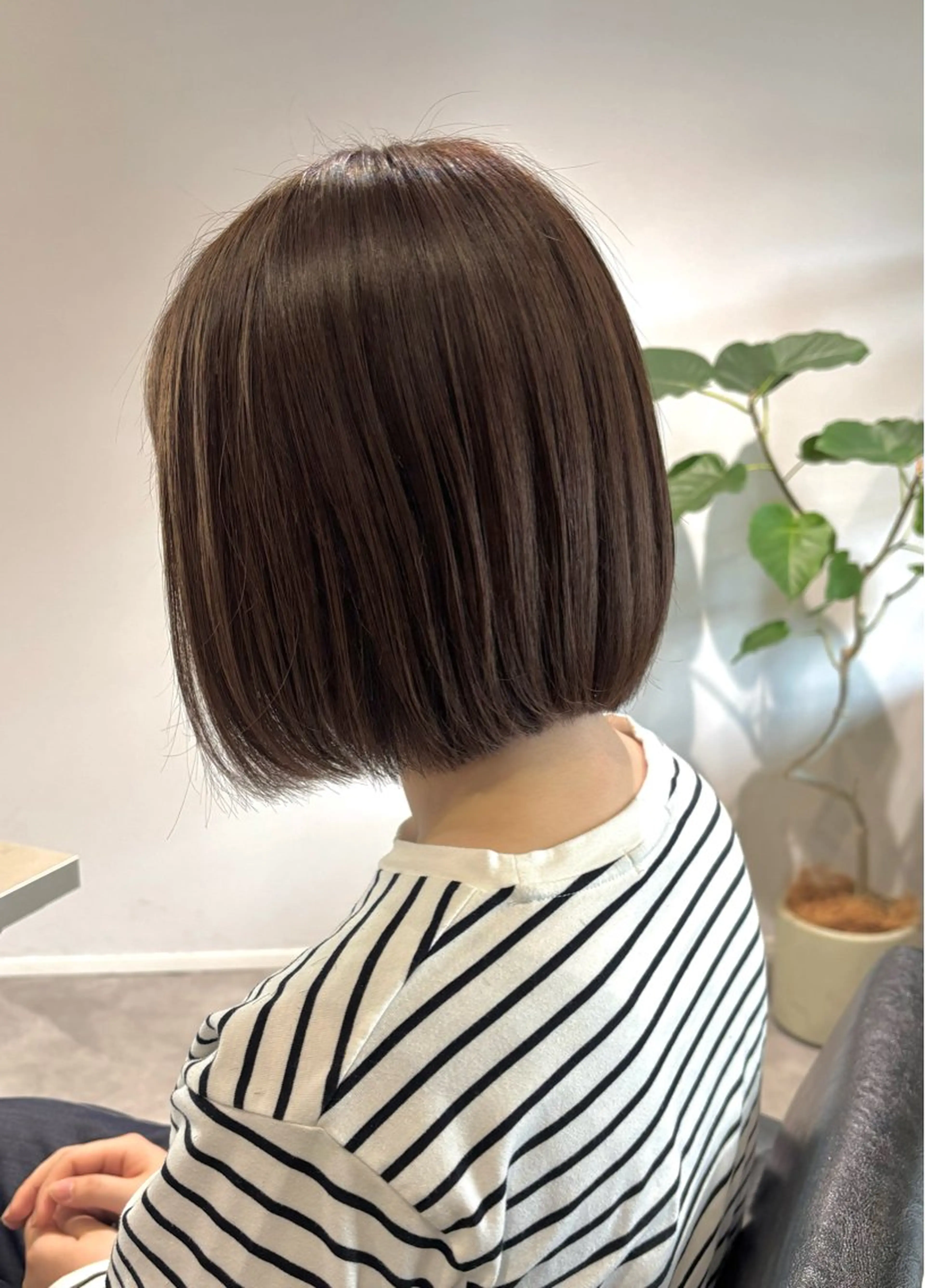 ミディアム カット YURINO /ボブ ベージュ/ハイトーンのヘアスタイル