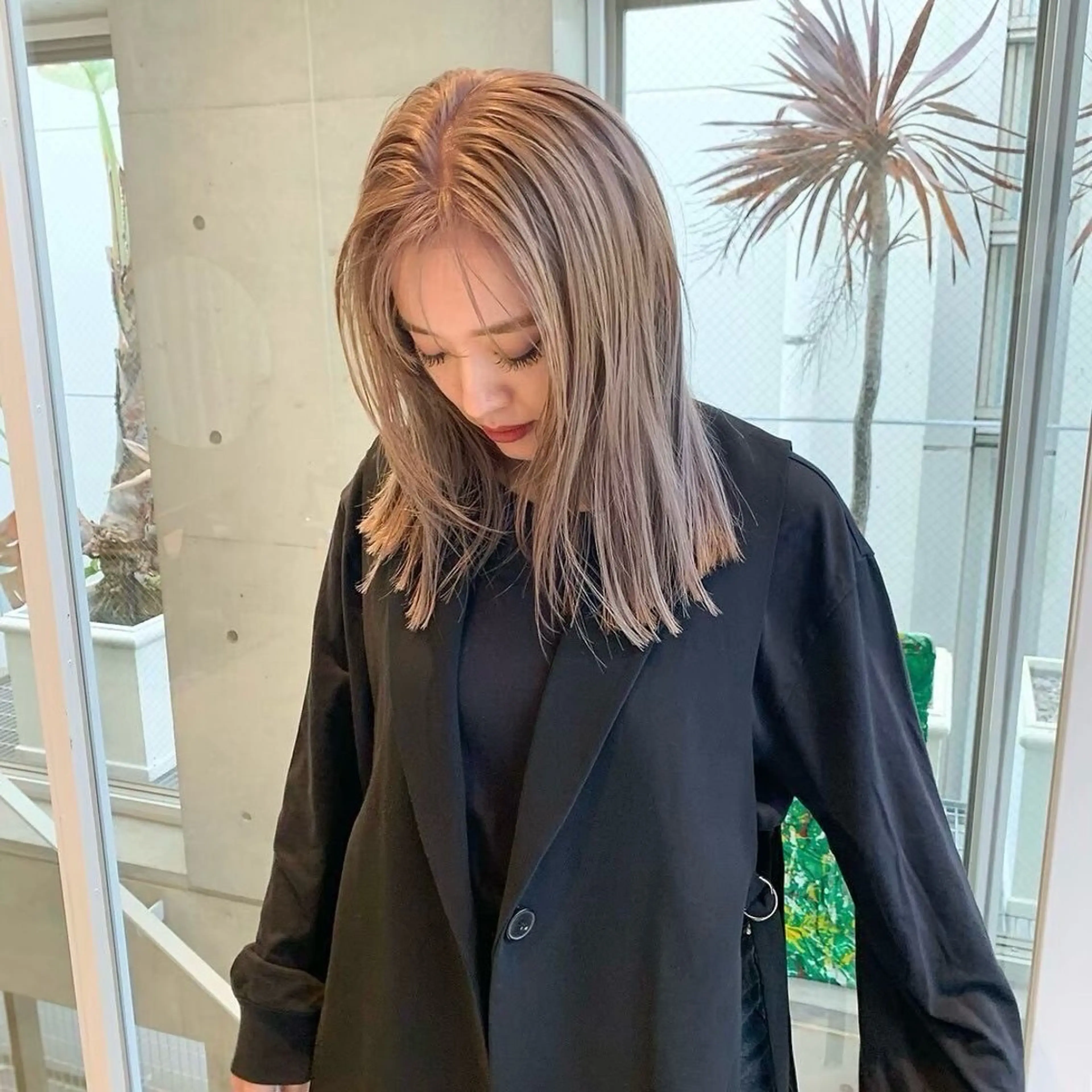 セミロング 星野 花月のヘアスタイル