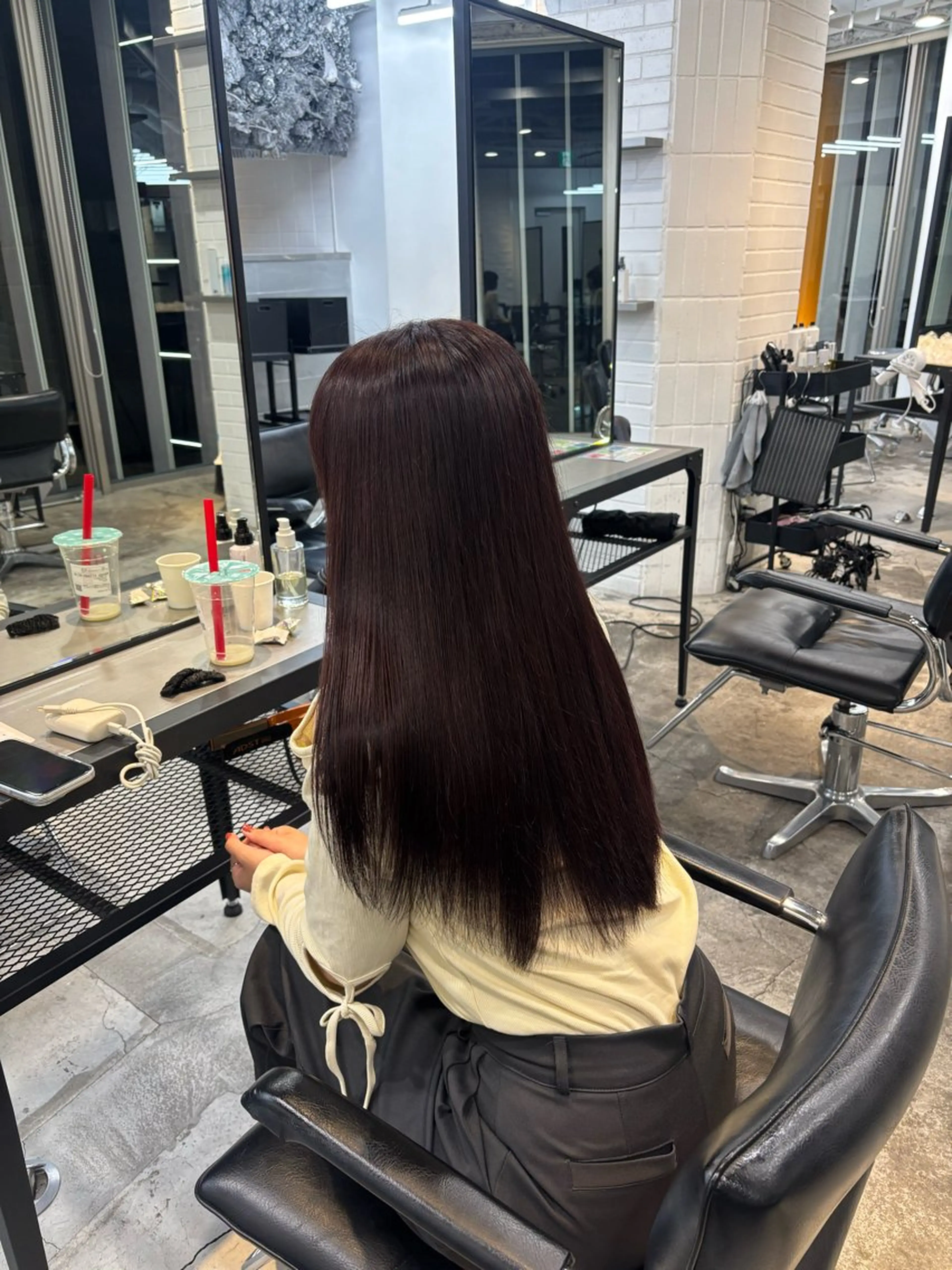 ロング カラー ピンクカラー レイヤー sala 推しカラー職人🎀のヘアスタイル