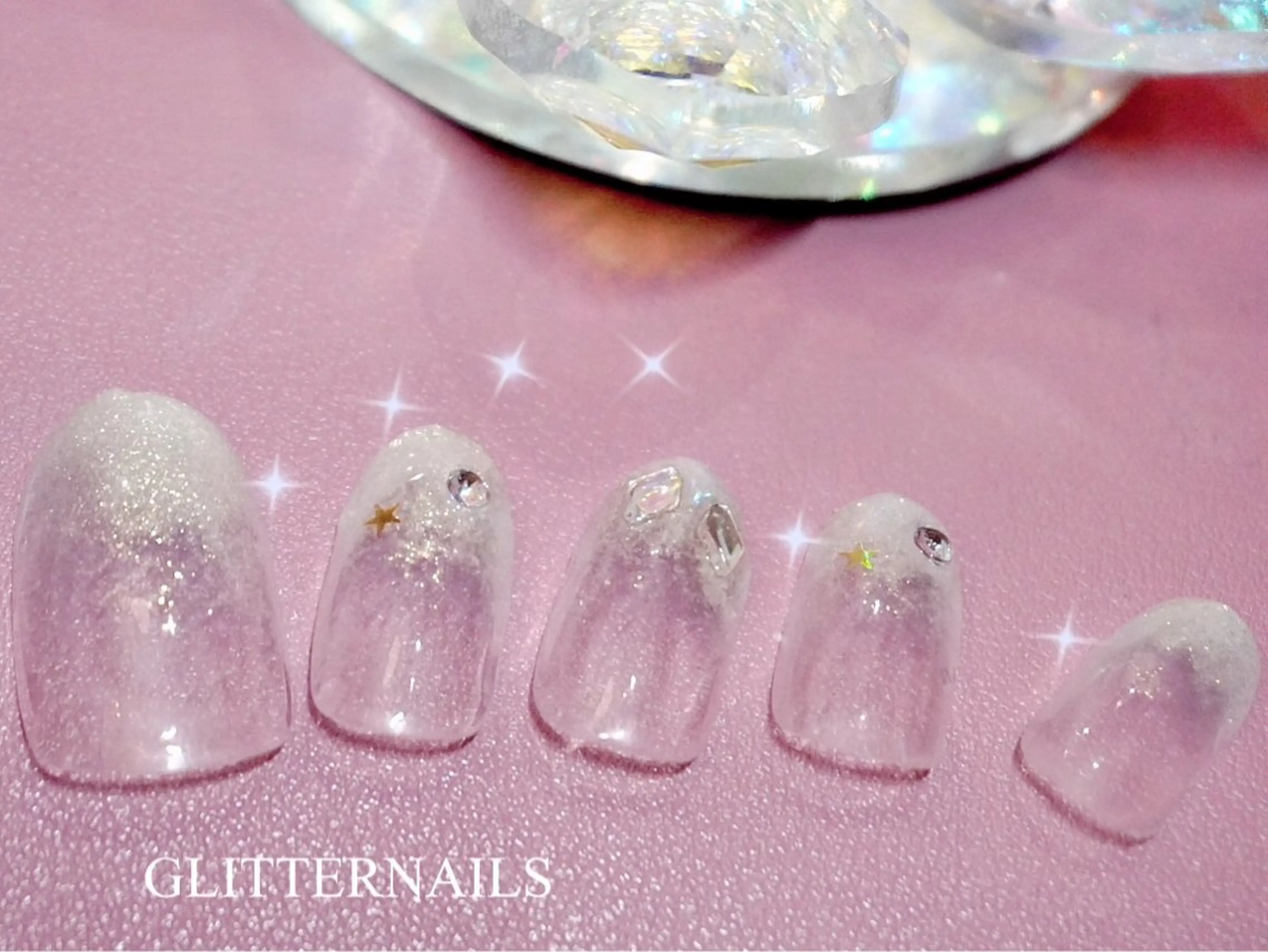 ネイル ハンドネイル glitter na ils AYAのネイルデザイン