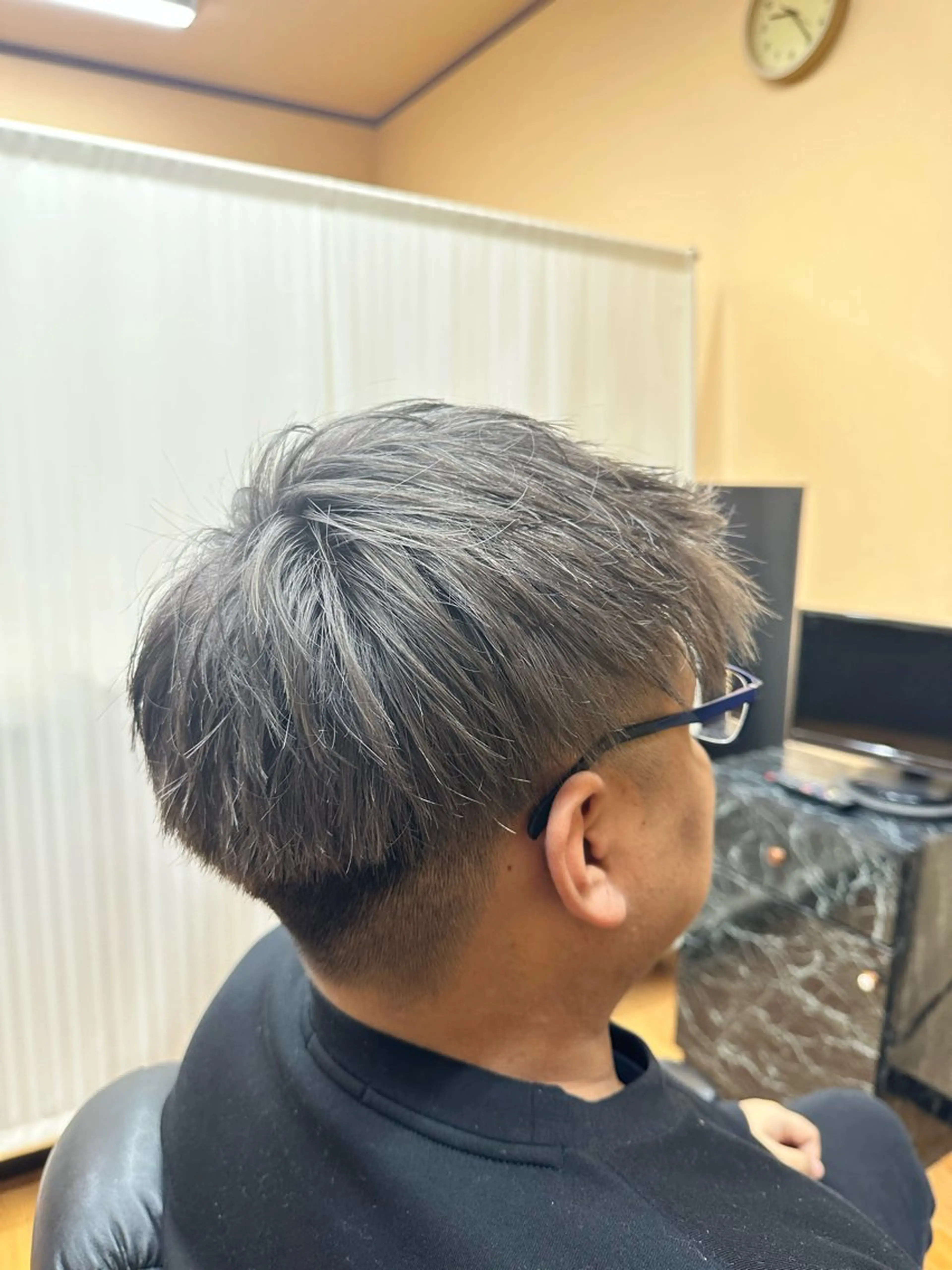 メンズ メンズブリーチ ファミリーサロン 平山のヘアスタイル