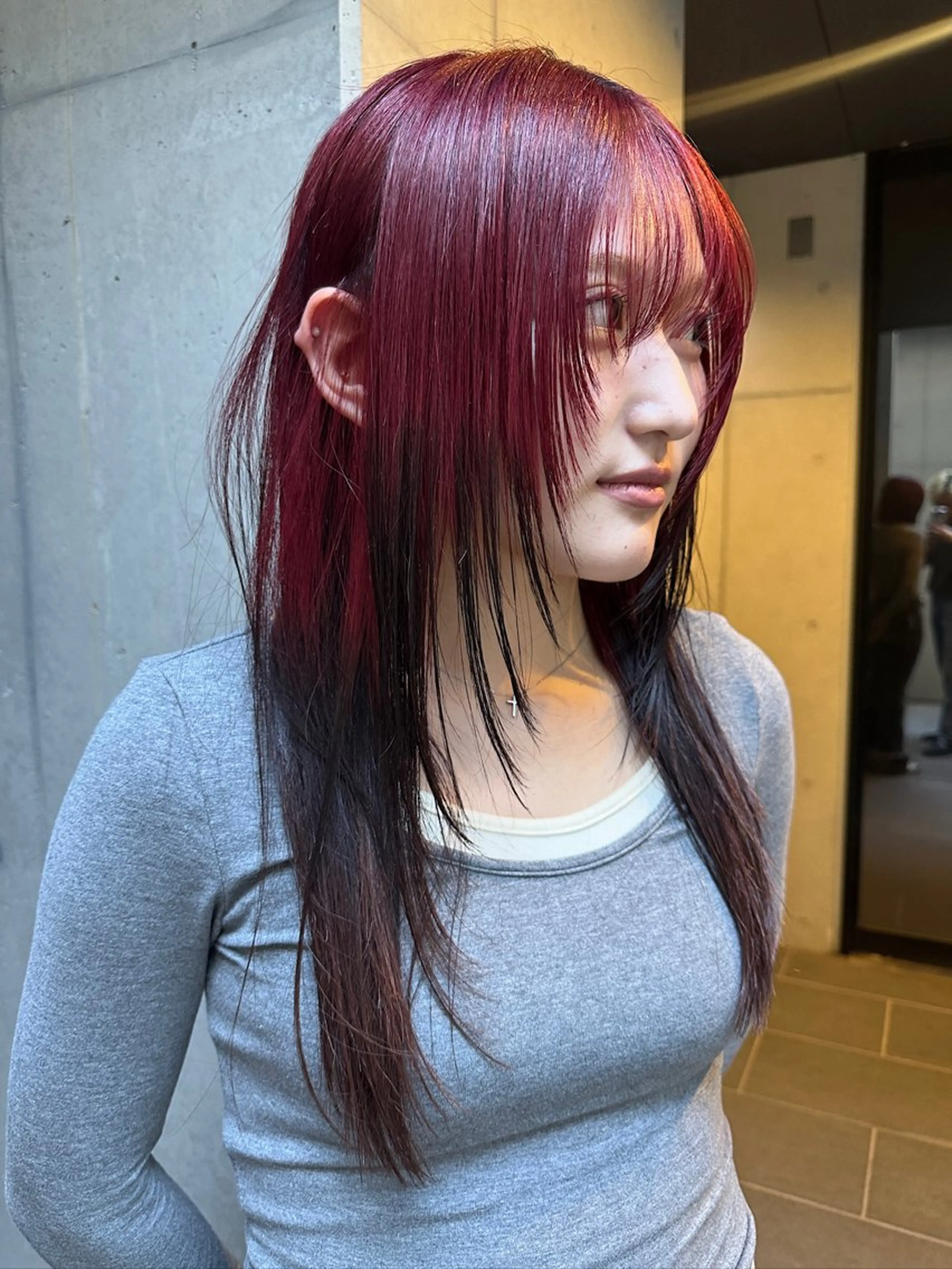 ロング カラー 顔まわりレイヤー ハッシュカット レイヤーカット ウルフカット カット ヘアカラー 似合わせウルフ/ レイヤー/山本祐輔のヘアスタイル