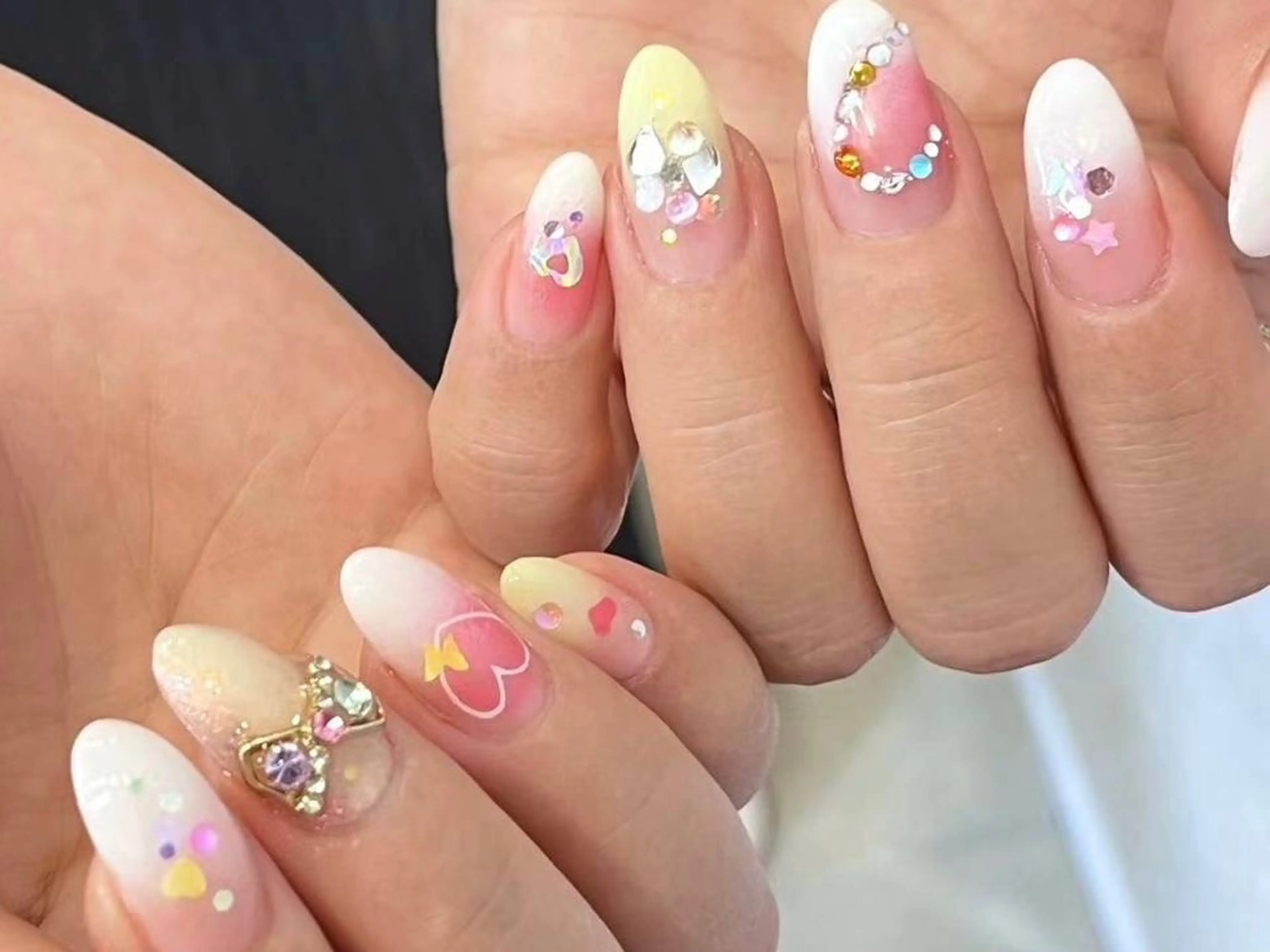 ネイル アートネイル フラワーネイル フットネイル ジェルネイル ハート babarla Nailのネイルデザイン