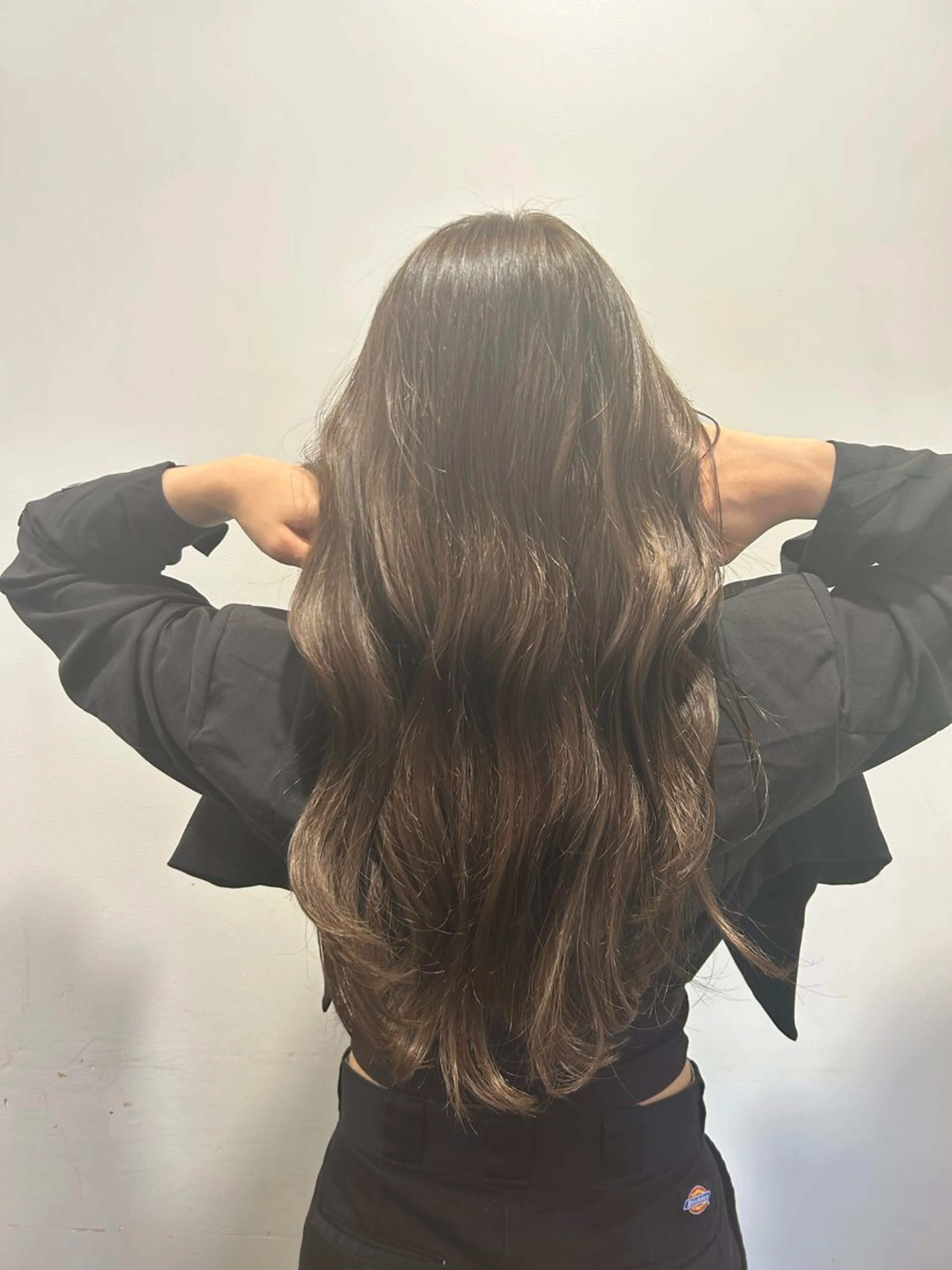 ロング ヘアカラー コテ巻き風パーマ🫧 韓国パーマ反町海大のヘアスタイル