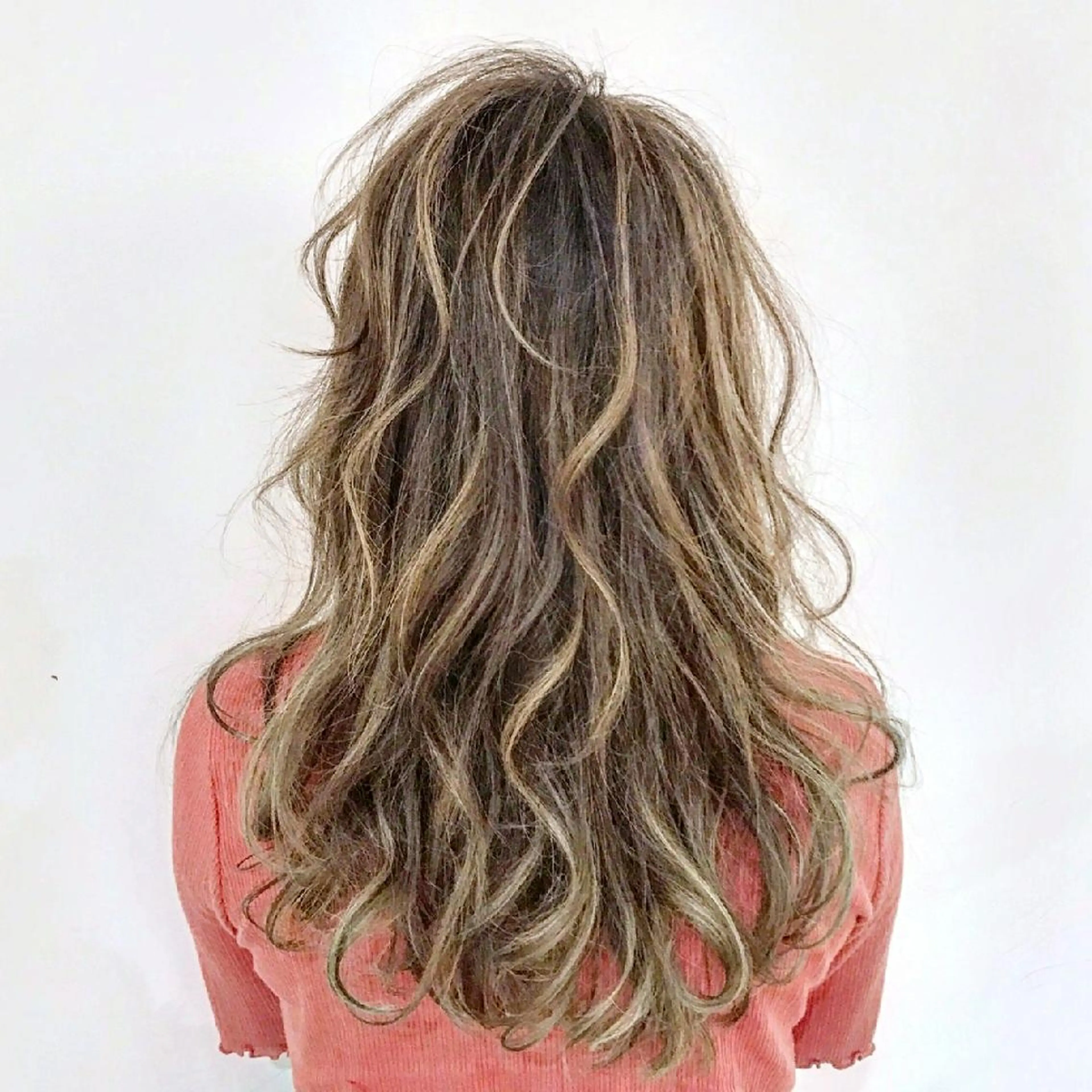 セミロング カラー パーマ お得🥰全メニュー ❤️30%Off🩷のヘアスタイル