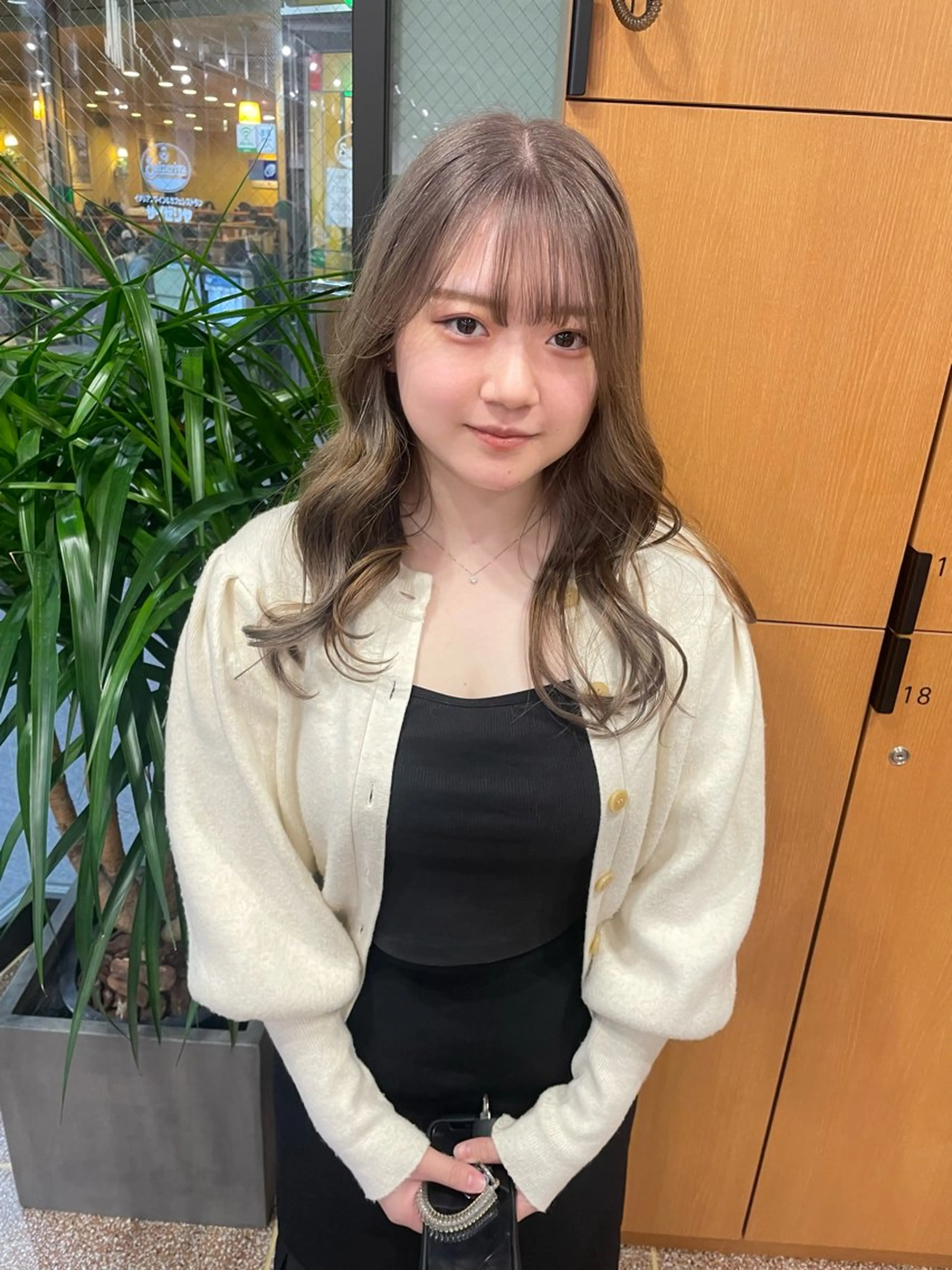 ロング ハイライト/ブリーチ /綾華のヘアスタイル