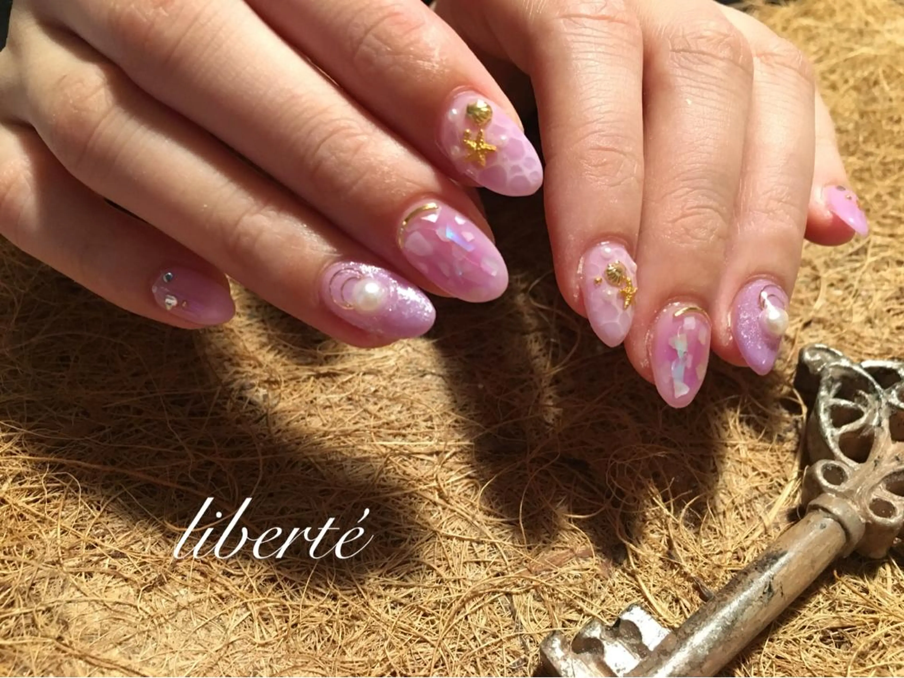 ネイル liberté (リベルテ)のネイルデザイン