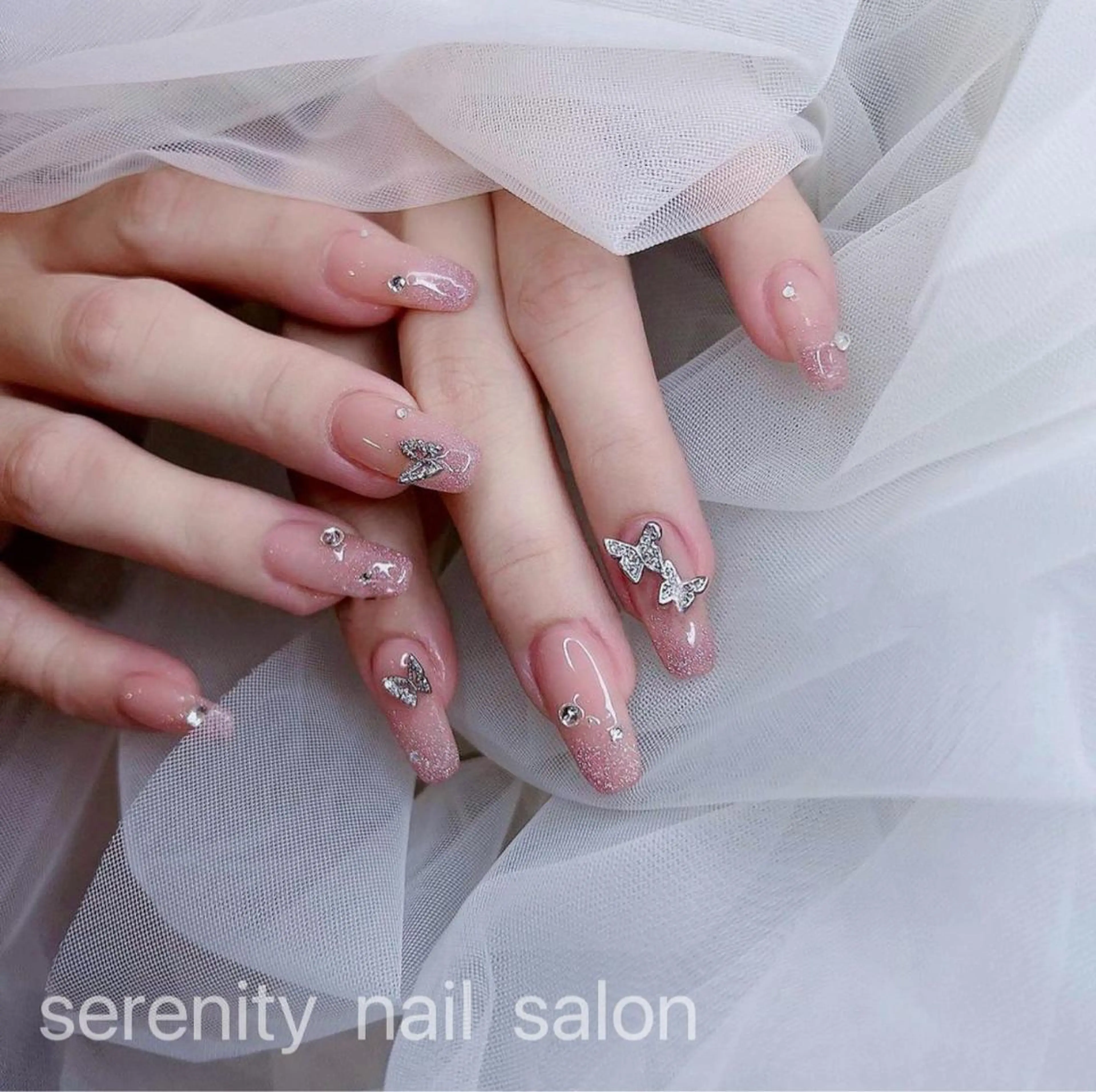 ネイル ハンドネイル ハンドケア ✨Serenity Nail salonのネイルデザイン