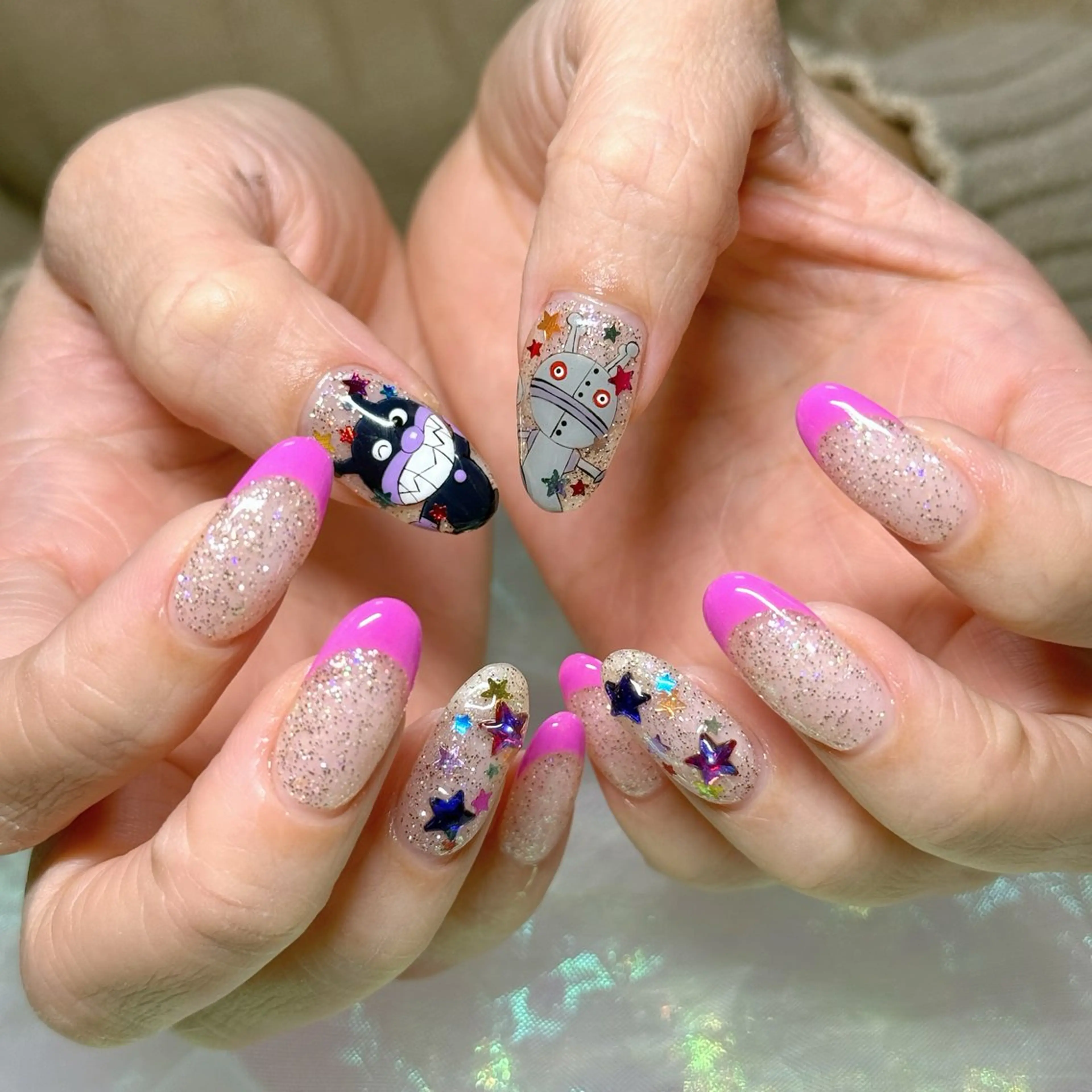 ネイル アートネイル フレンチネイル ハンドネイル 【OKIKA】 らん🦖🌈🧡のマツエク・マツパデザイン