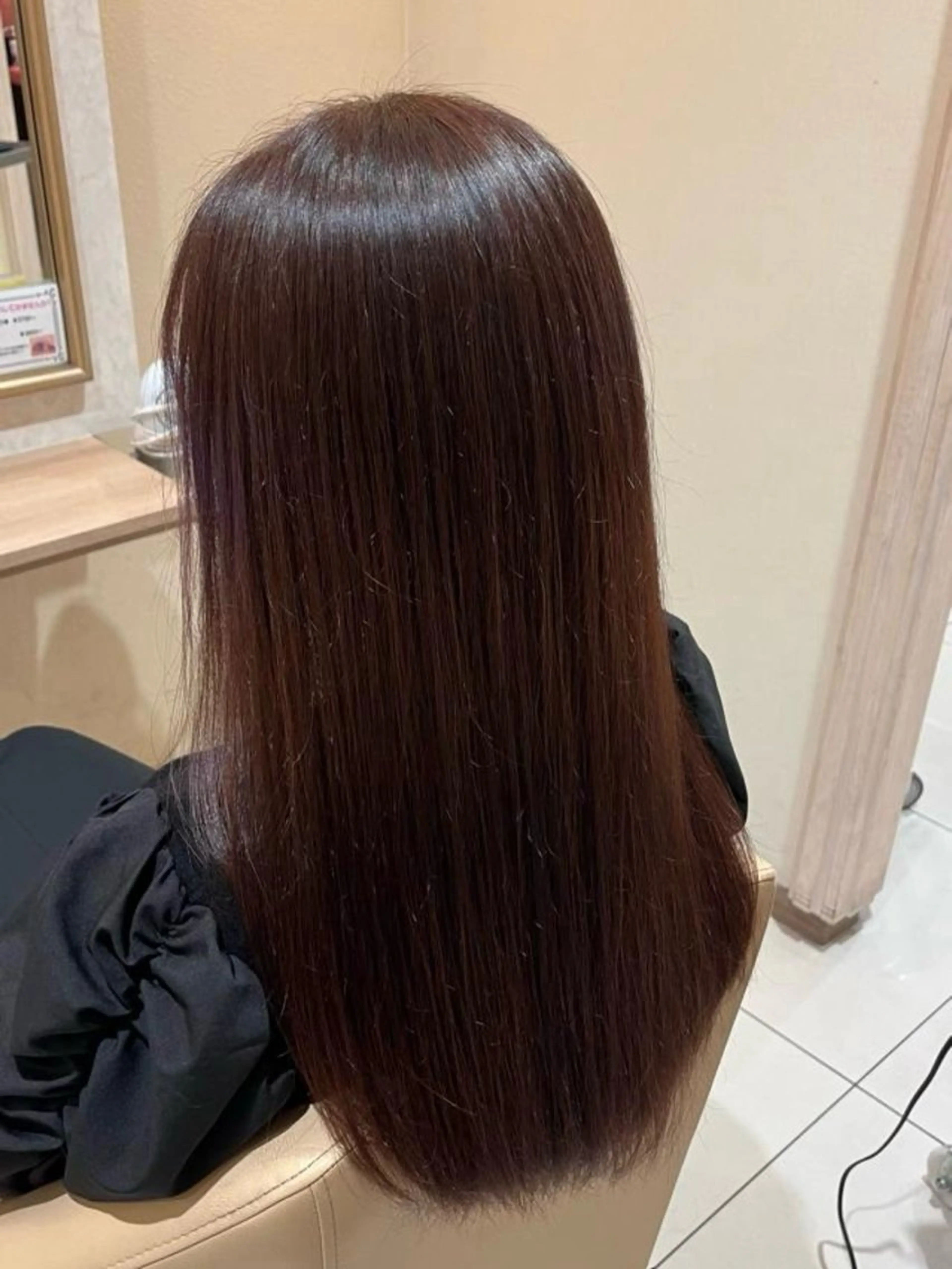 カラー ブリーチ ブリーチなしカラー 中根 智のヘアスタイル