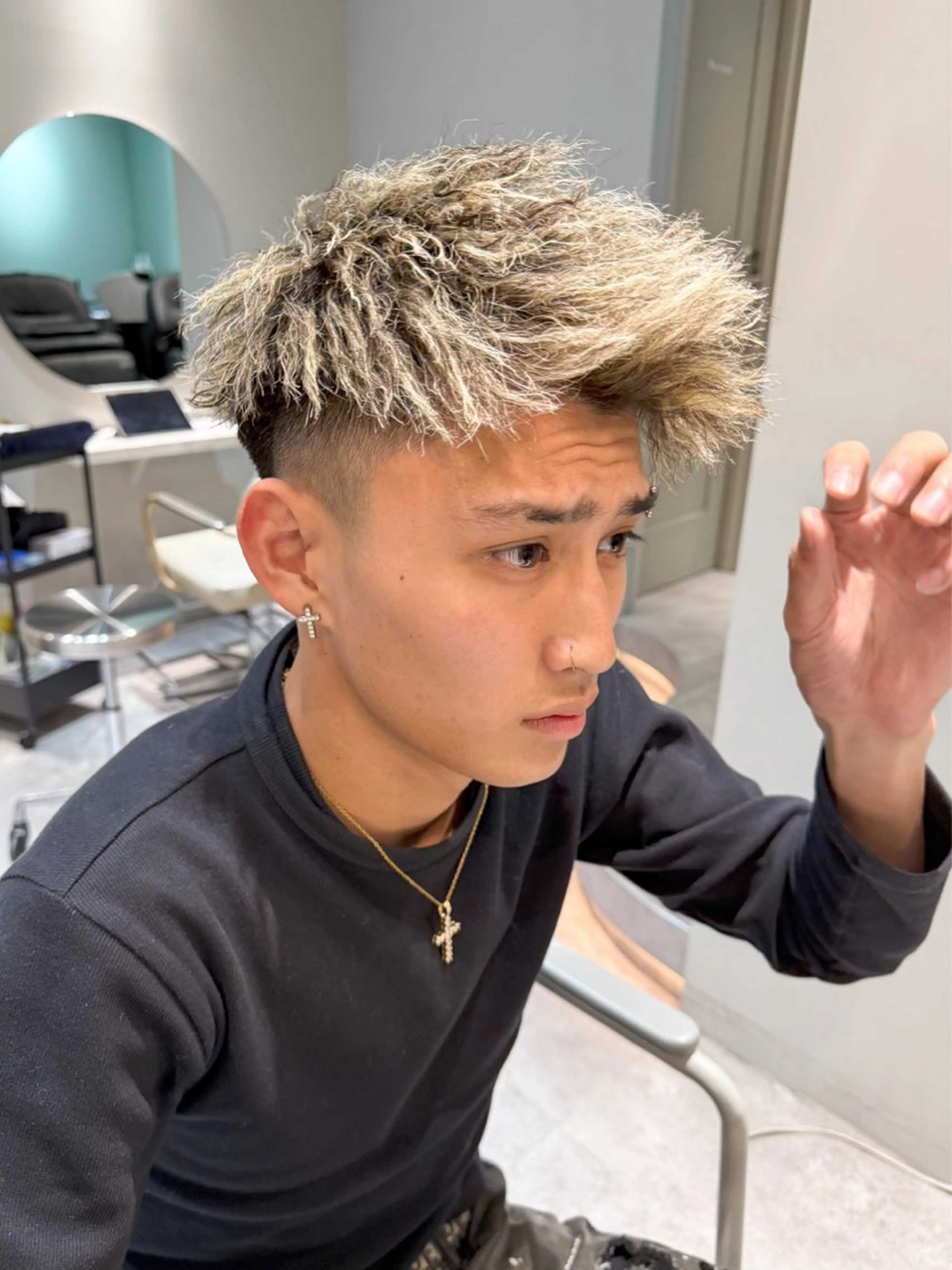 ショート カラー パーマ メンズ カット ヘアカラー パーマ warme所属・メンズパーマ メンズ特化ryoのヘアスタイル