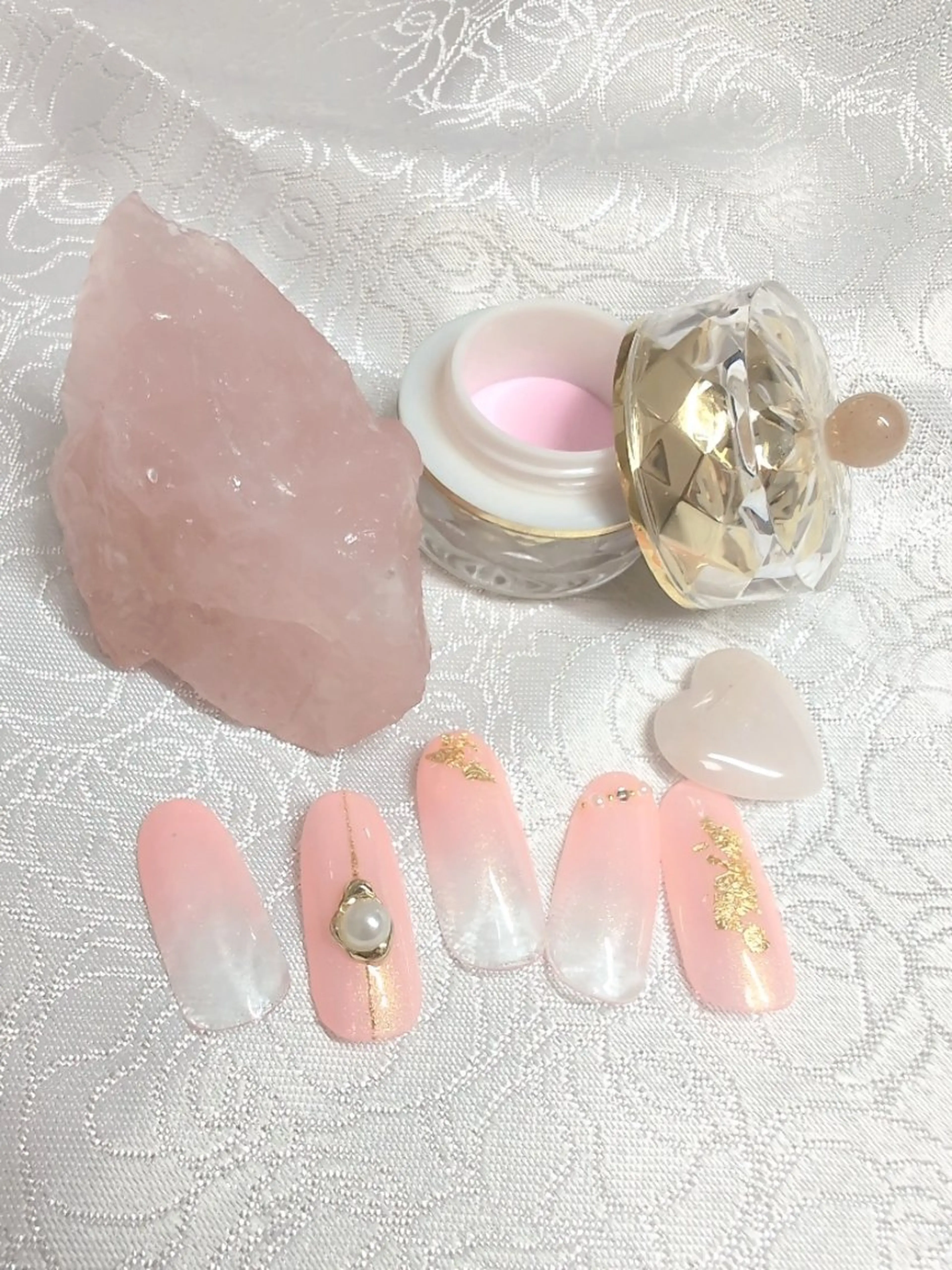 選べるビジューネイル（オフ無し）の写真