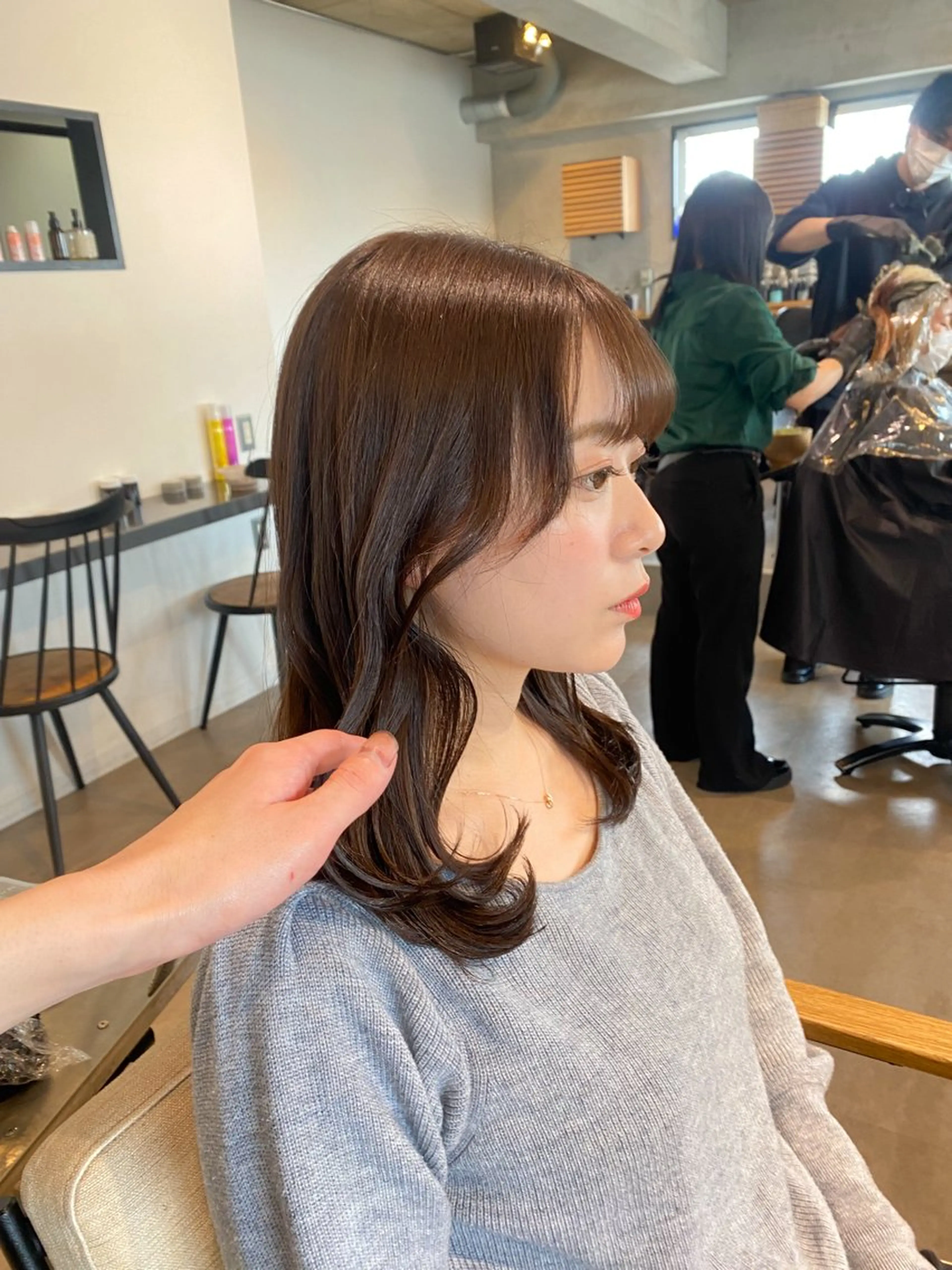 ミディアム アッシュ アッシュブラウン カット ♠️暗髪レイヤー♠️ 中山唯斗のヘアスタイル