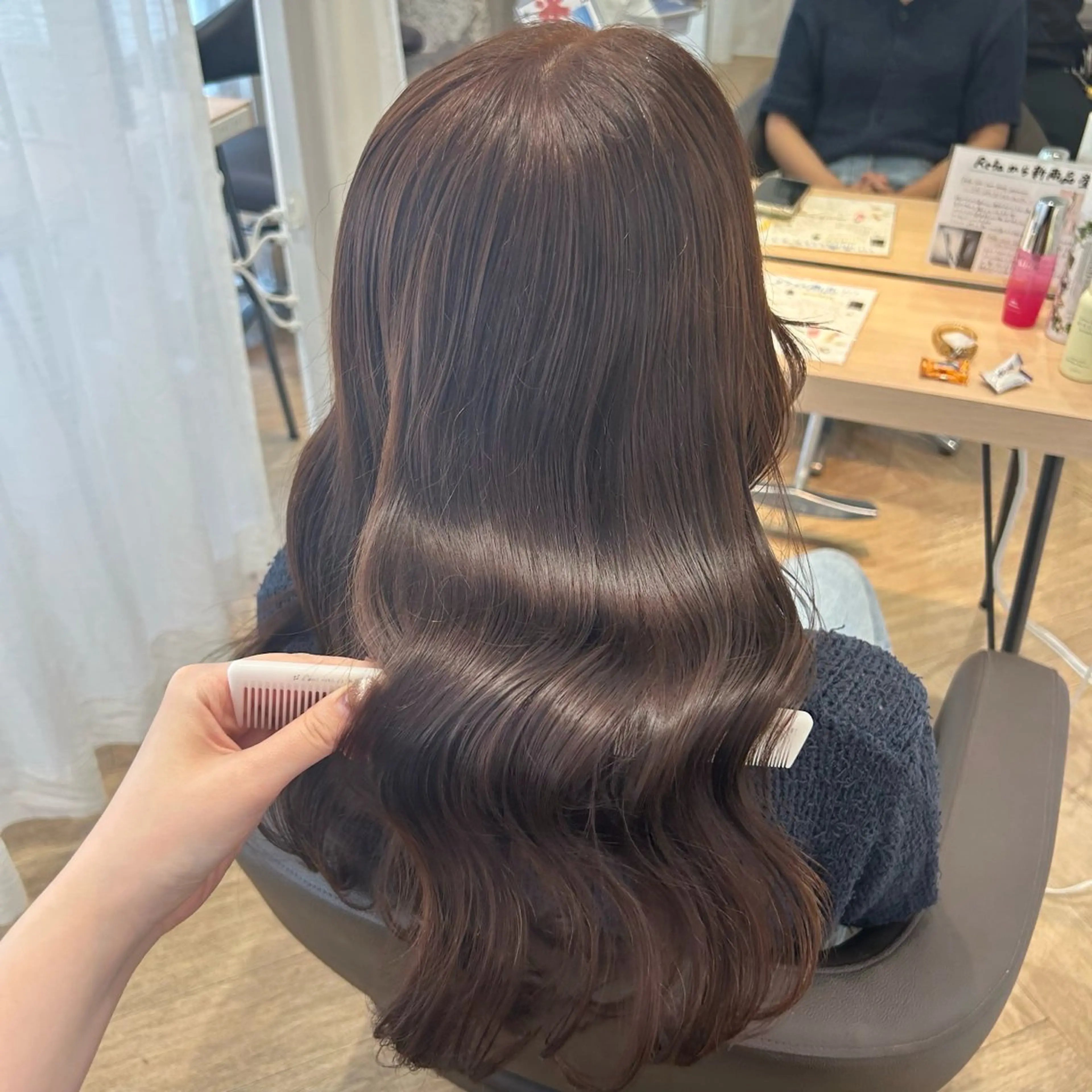 ロング カラー カット ヘアカラー 砂野 真璃奈のヘアスタイル