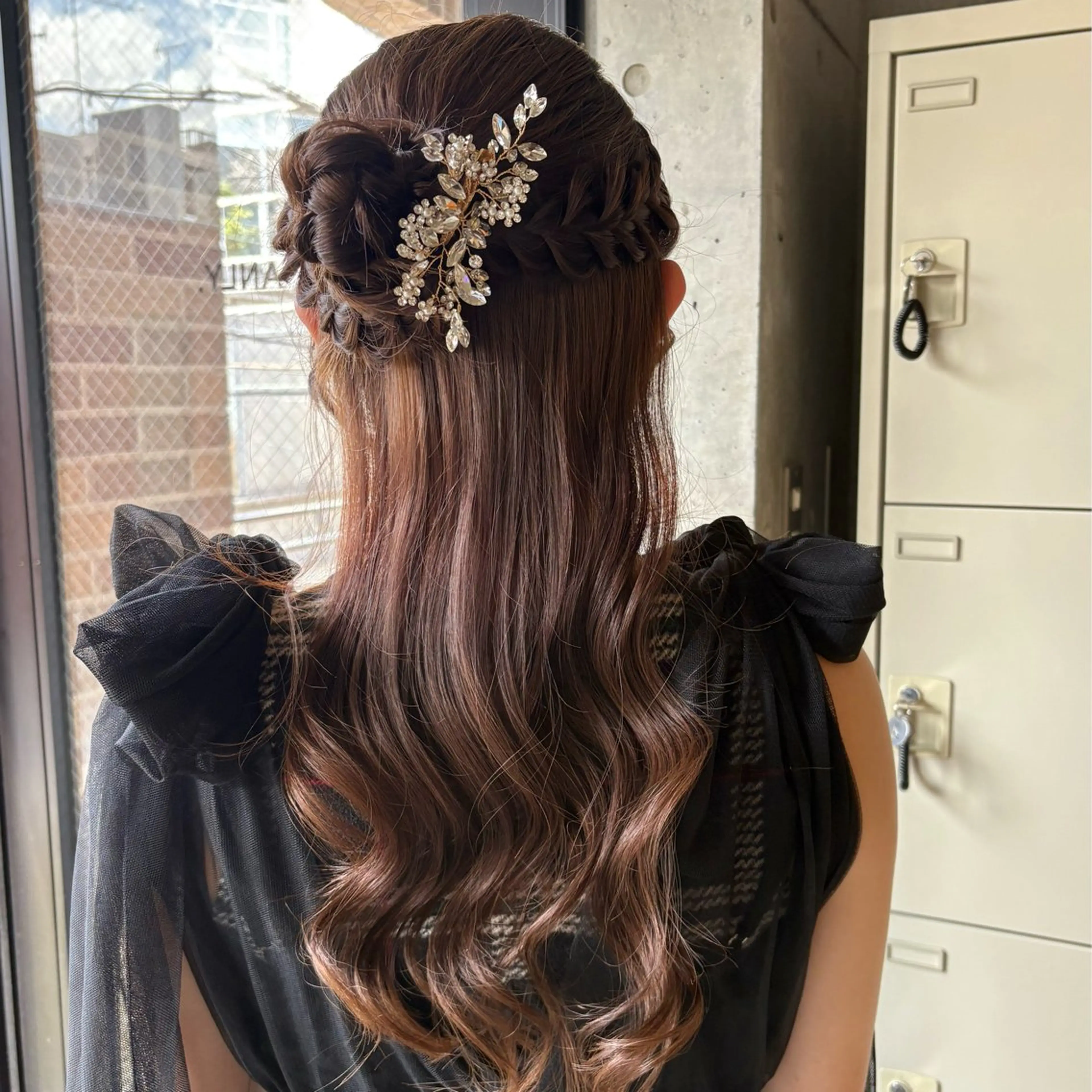 セミロング ヘアアレンジ ヘアセット ANLY. 明治神宮前所属・うる艶/透明感カラー 🐇🤍もものヘアスタイル