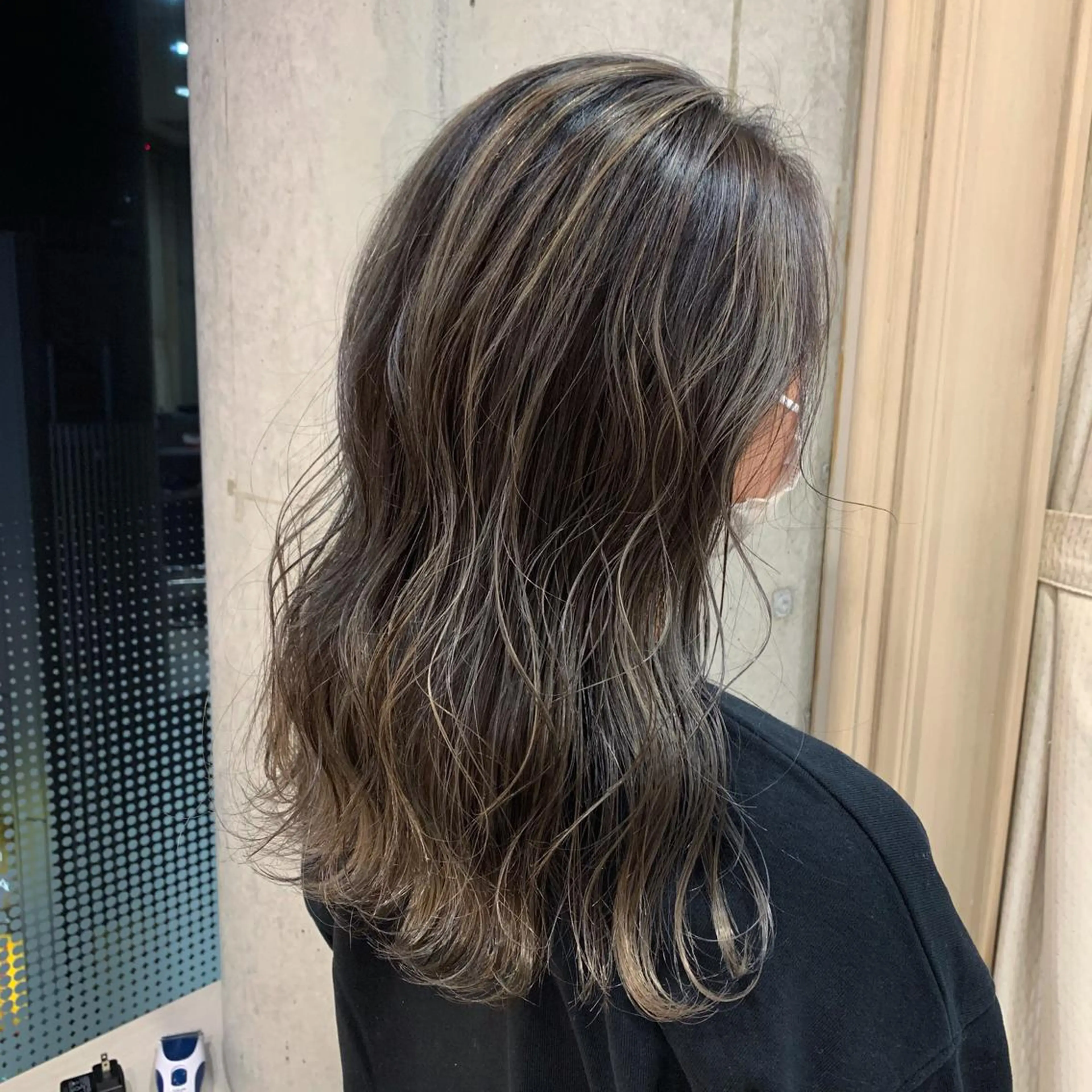 ミディアム カラー サソウ ユリエ🥥のヘアスタイル