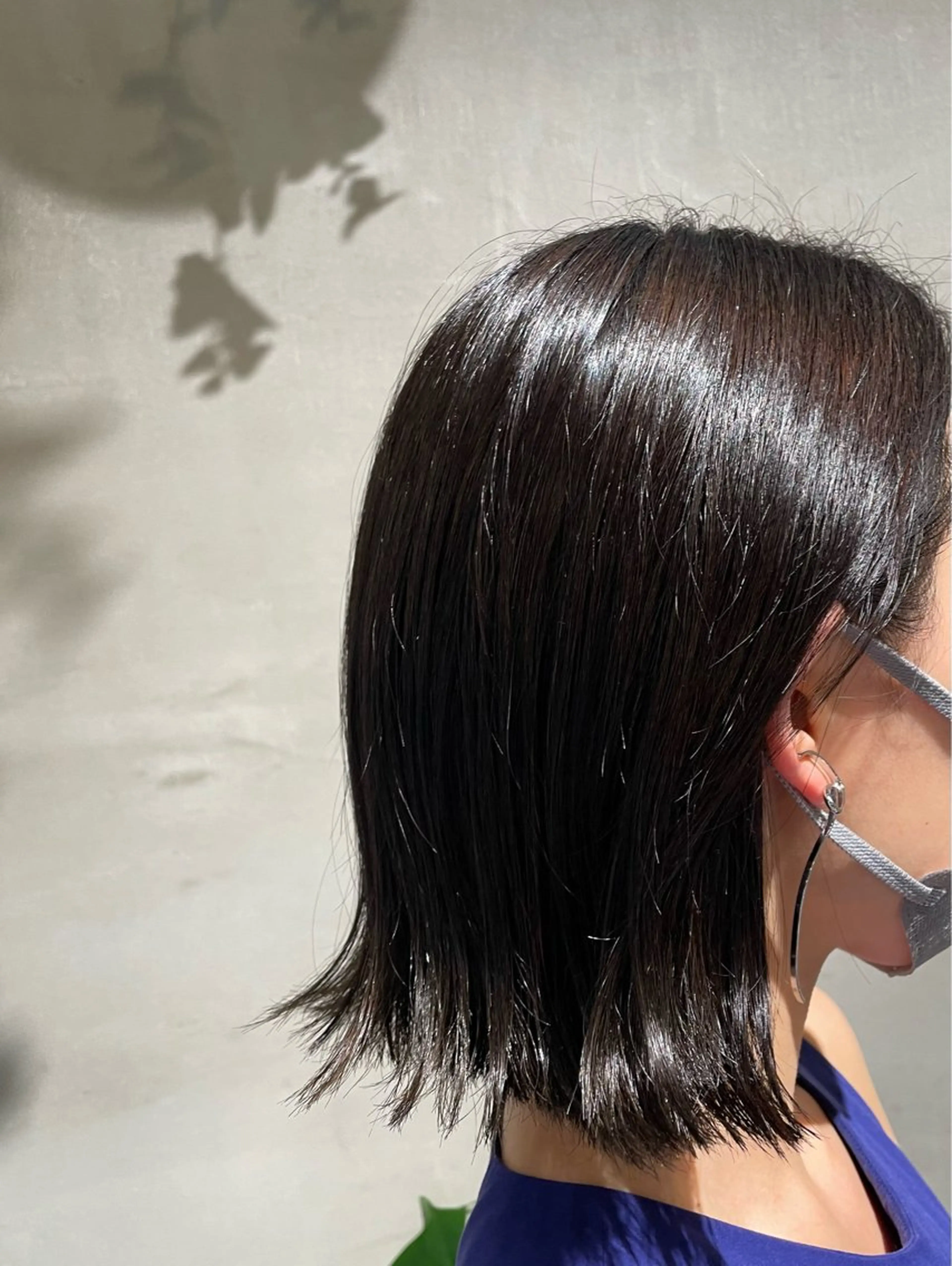 ミディアム カラー オリーブカラー 西林 伶架のヘアスタイル