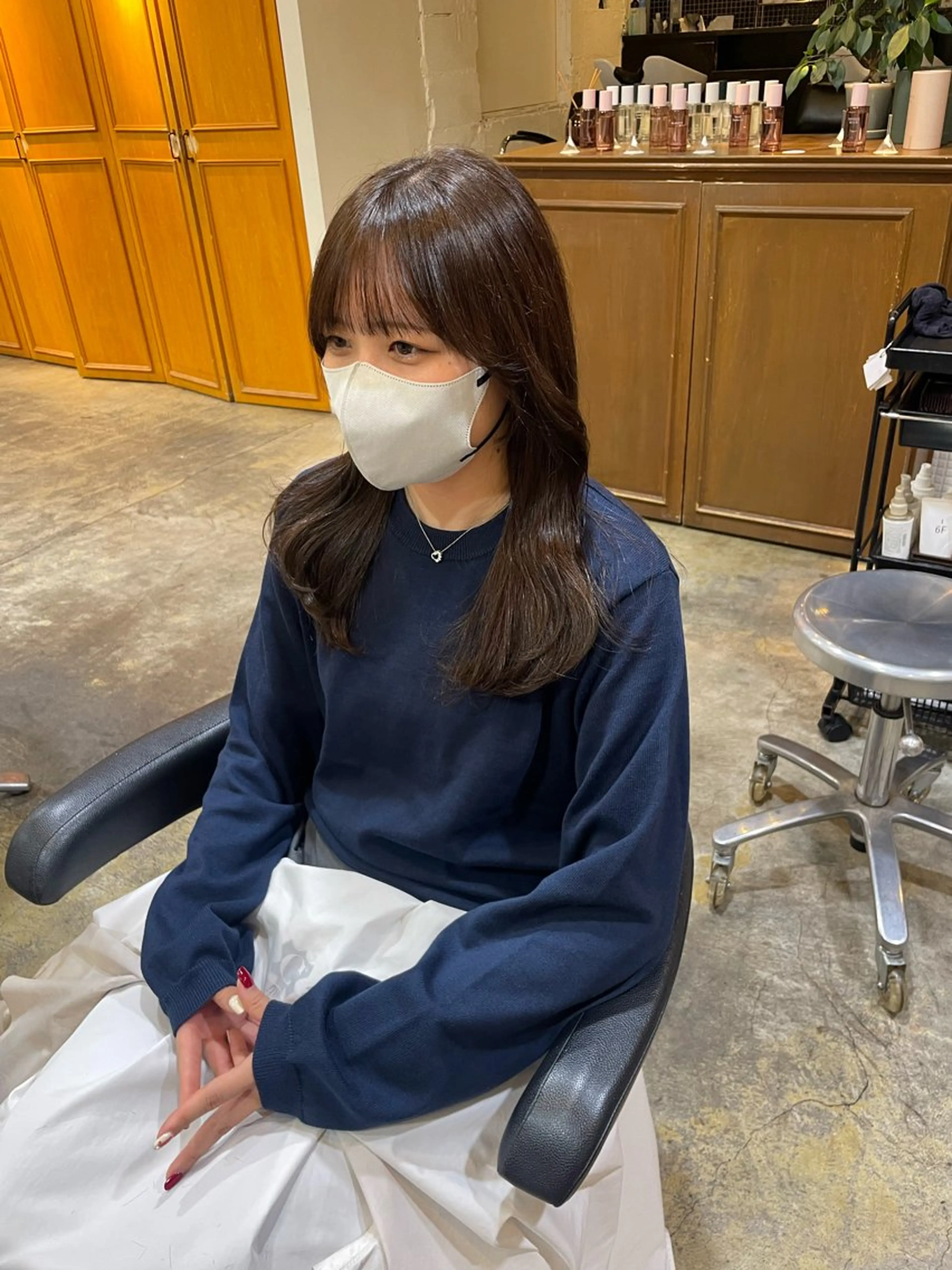 ミディアム カラー ベージュカラー オリーブベージュ カット ヘアカラー トリートメント MIOベージュカラー 柔らかいカラーのヘアスタイル