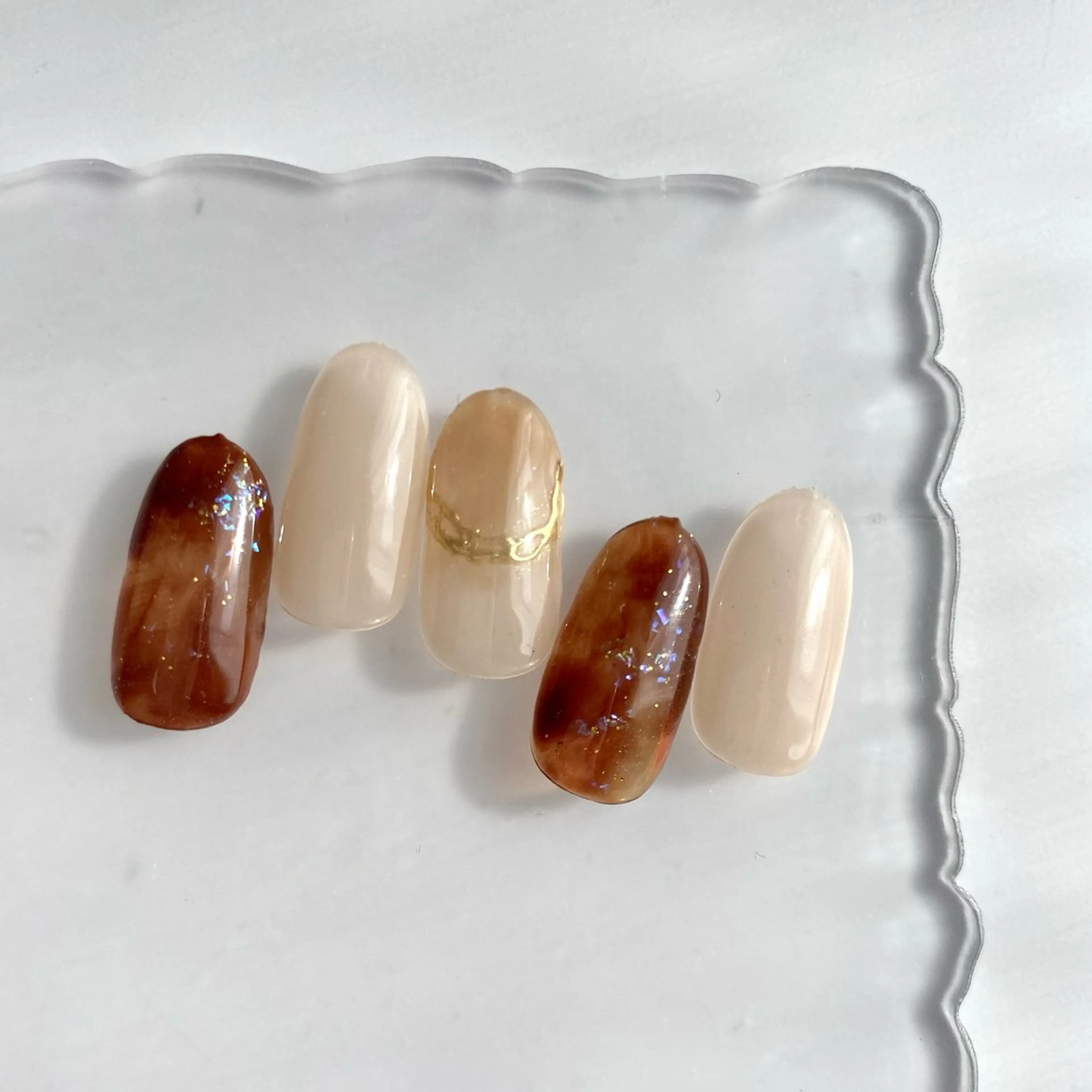 ネイル ニュアンスネイル Aoi💅🏻 表参道のネイルデザイン