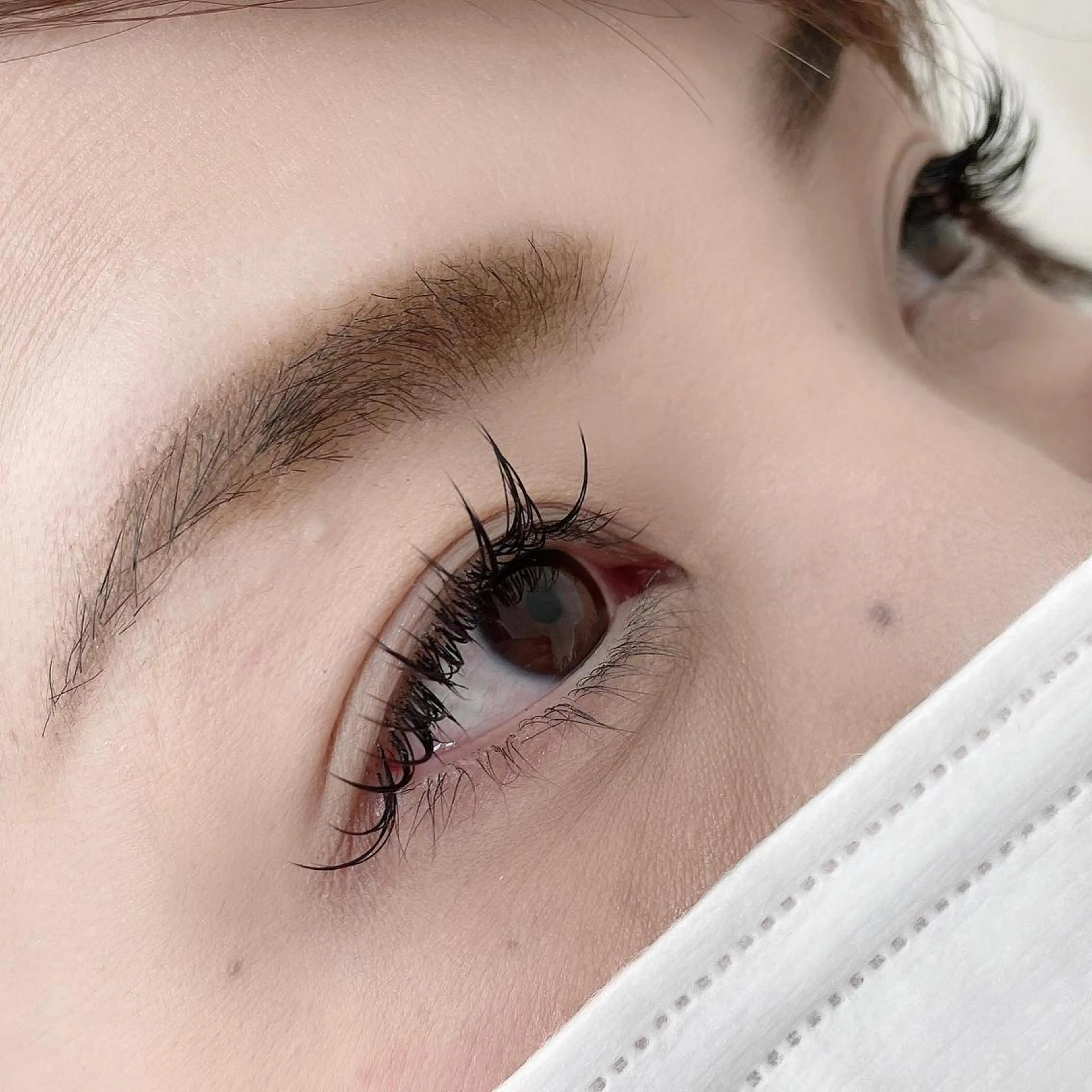 ネイル マツエク・マツパ まつげパーマ ボリュームラッシュ 長さ出し ジェルネイル ニュアンスネイル 髙橋 敦子のネイルデザイン