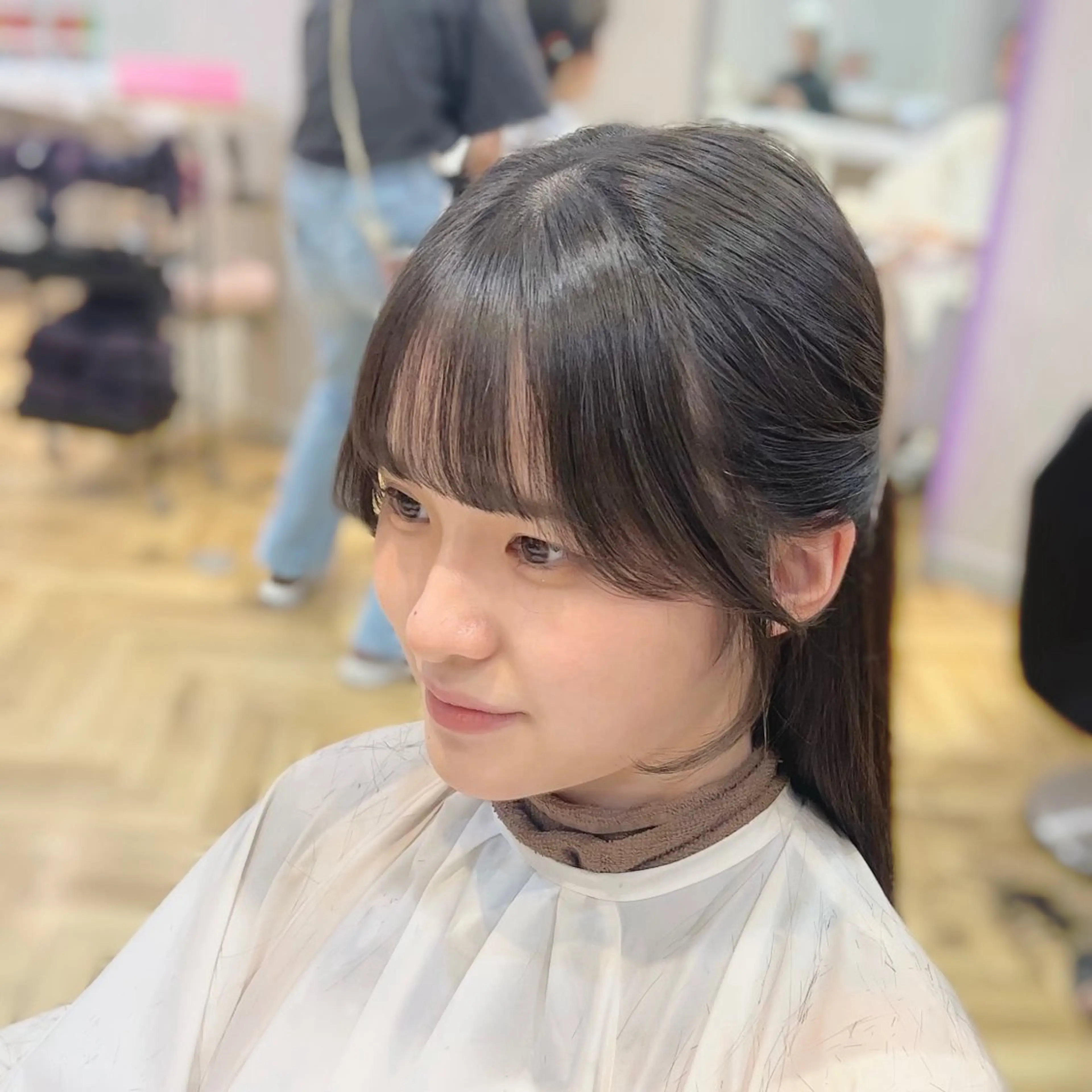 セミロング カラー ヘアアレンジ 顔周りカット 前髪/ 顔周り/とばみかのヘアスタイル