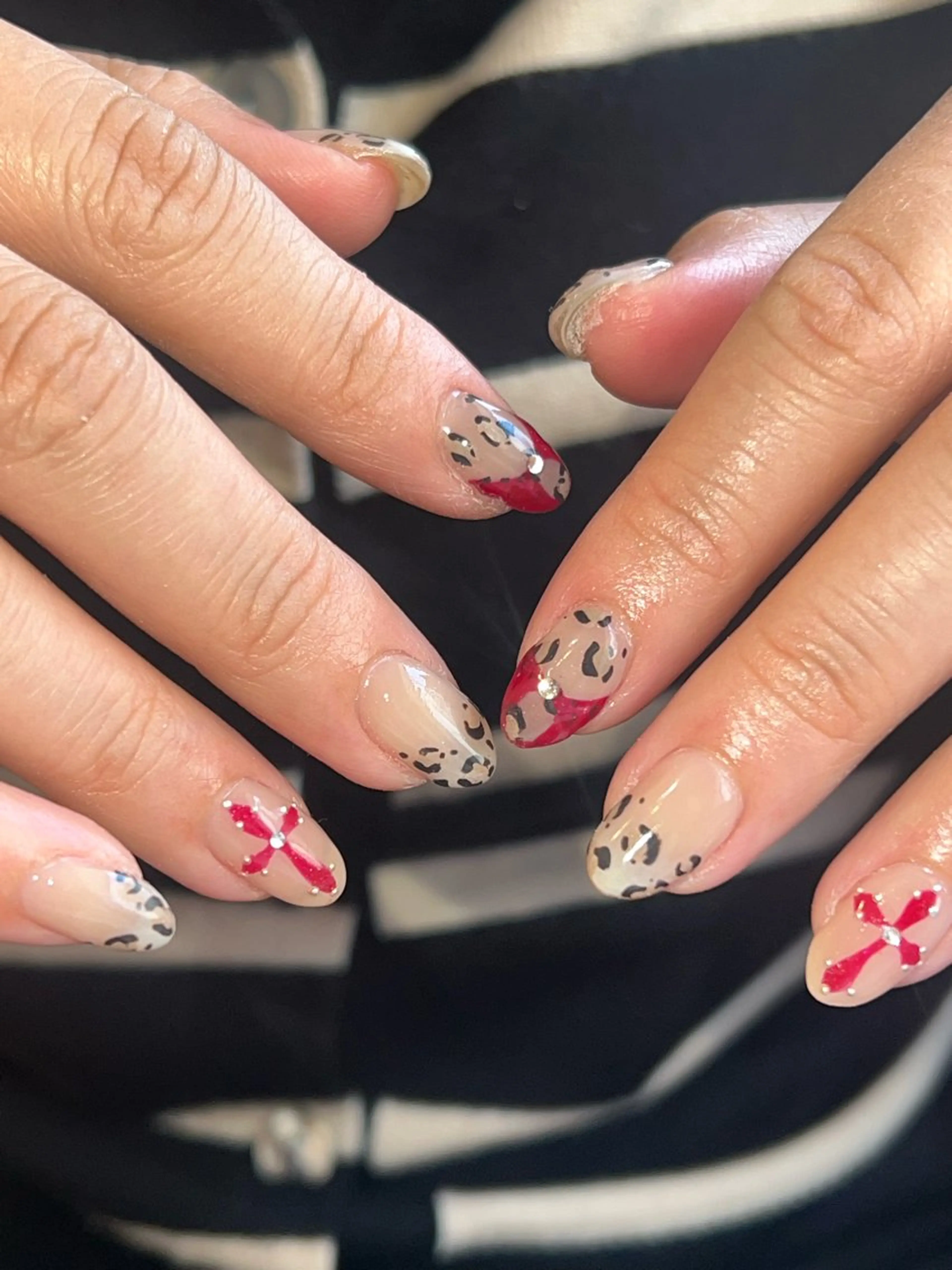 ネイル ハンドネイル Hata nail 🎀個性派ニュアンスのネイルデザイン