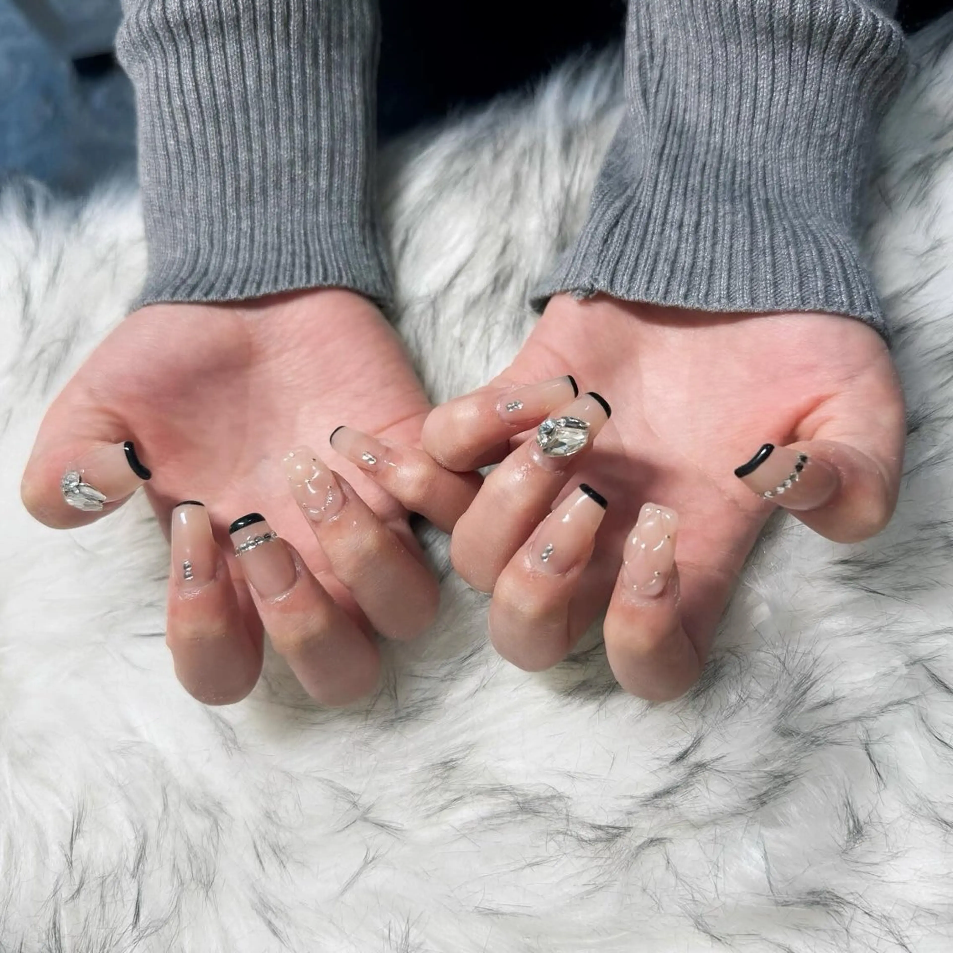 セミロング ハンドネイル mao .のネイルデザイン